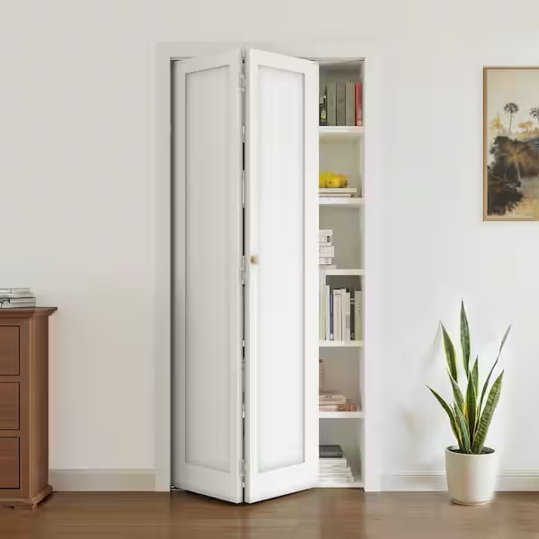1-Panel Hollow Core White Primed Molded Composite MDF Closet Bi-Fold Door BFDP-15P1CA2-KIT-WT