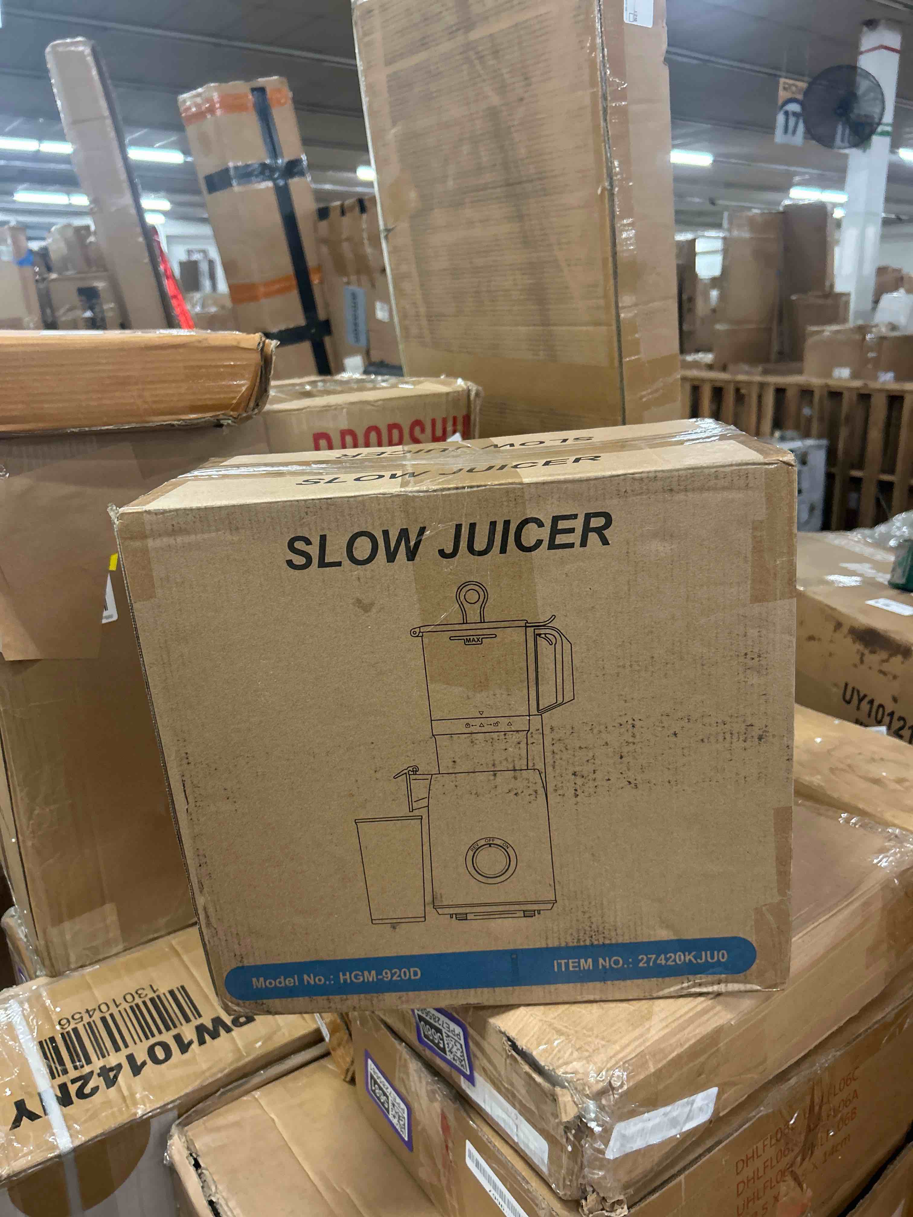 Condition photo showing New/Like New for cowsar cold press juicer machines with 5.4" extra-large feed chute