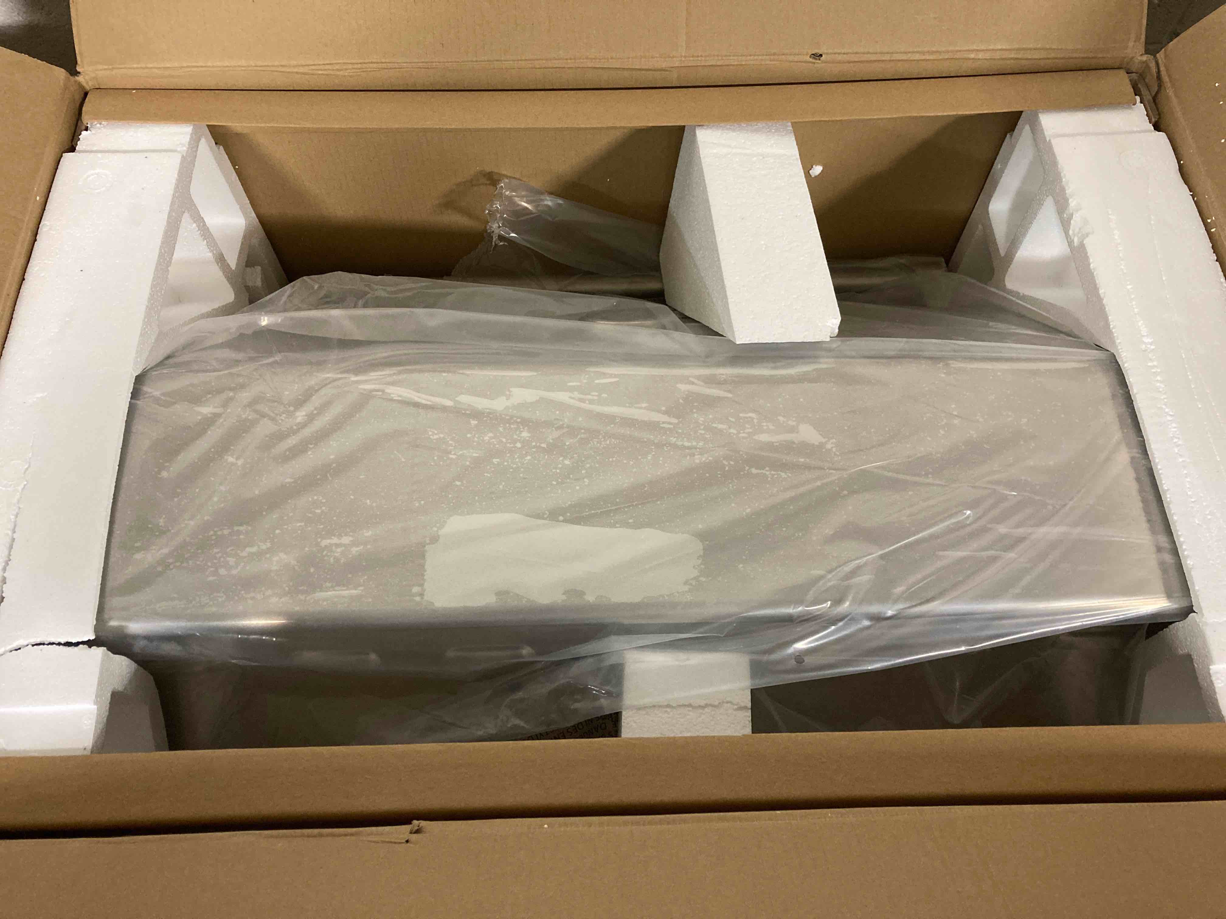 https://s3.amazonaws.com/lotting-images-prod/phillipi/RED1402785_1636064090653.jpeg
