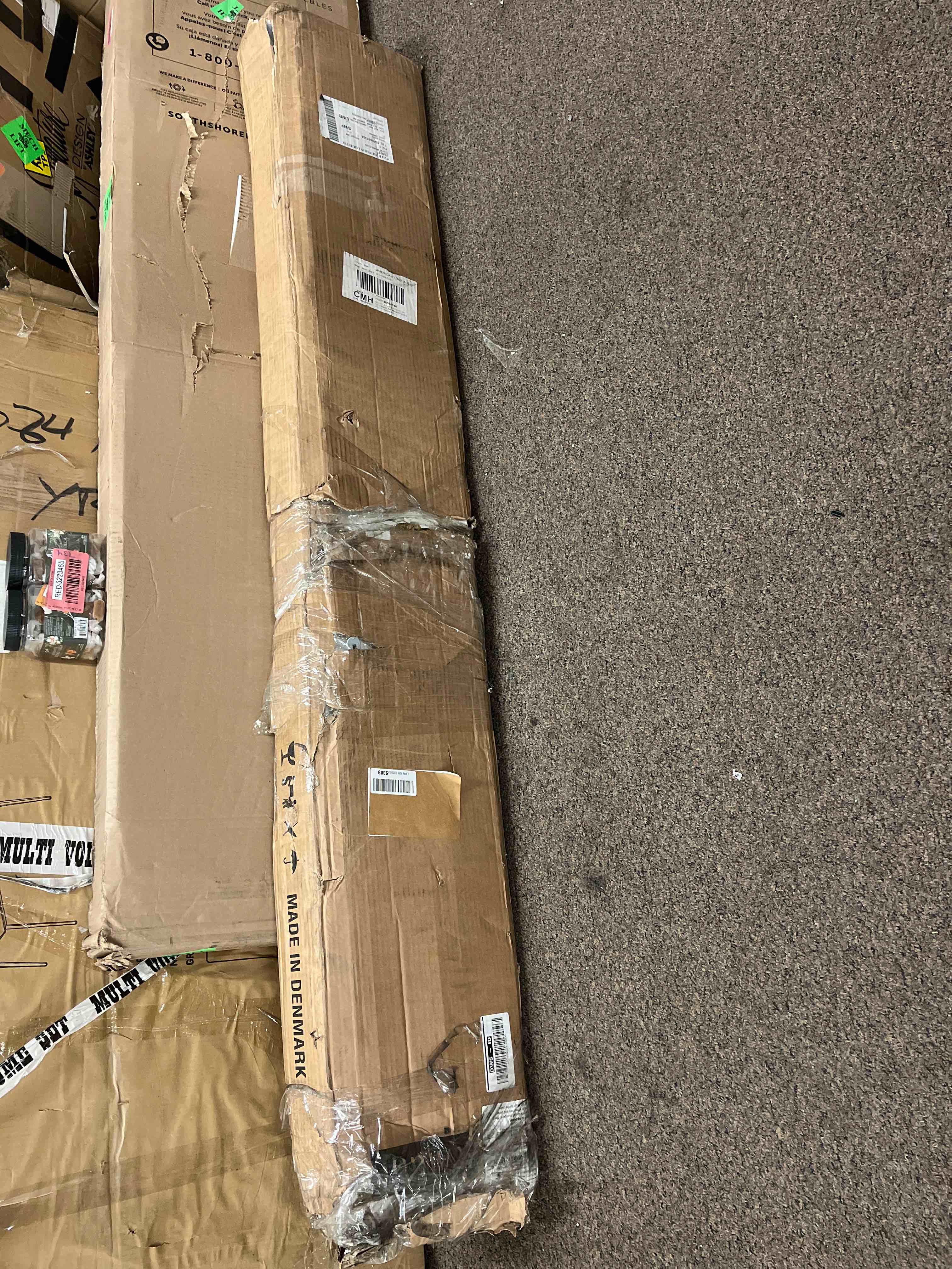 https://s3.amazonaws.com/lotting-images-prod/phillipi/RED3223519_1666108973674.jpeg