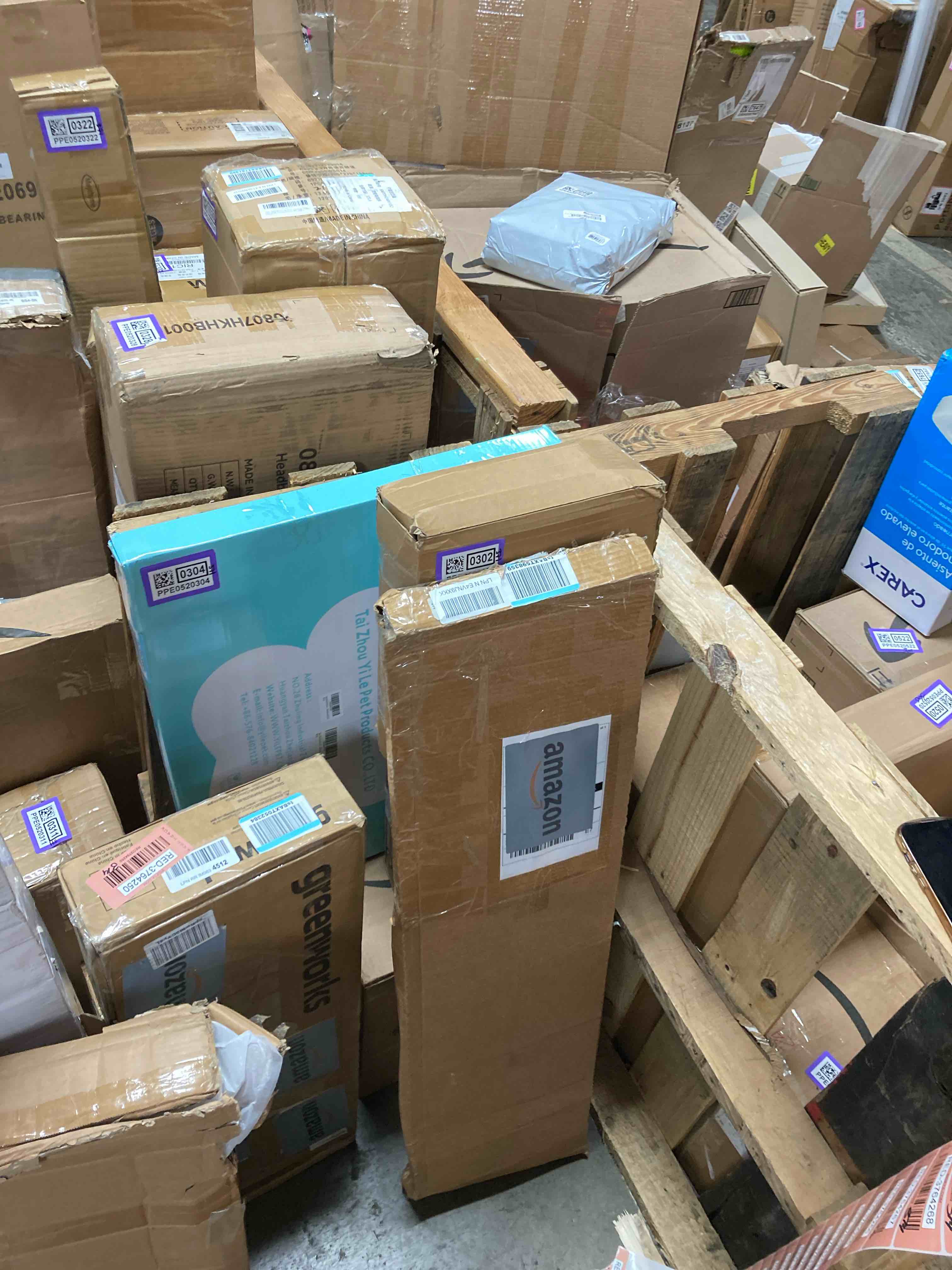 https://s3.amazonaws.com/lotting-images-prod/phillipi/RED3764252_1741981701977.jpeg