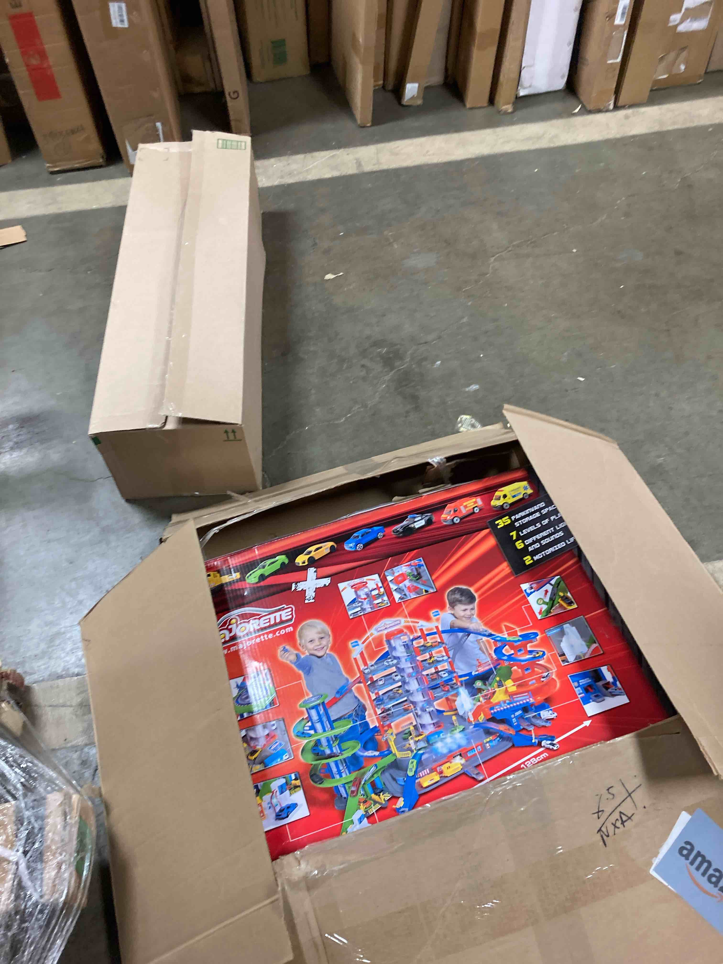 https://s3.amazonaws.com/lotting-images-prod/phillipi/RED3764255_1741982147362.jpeg