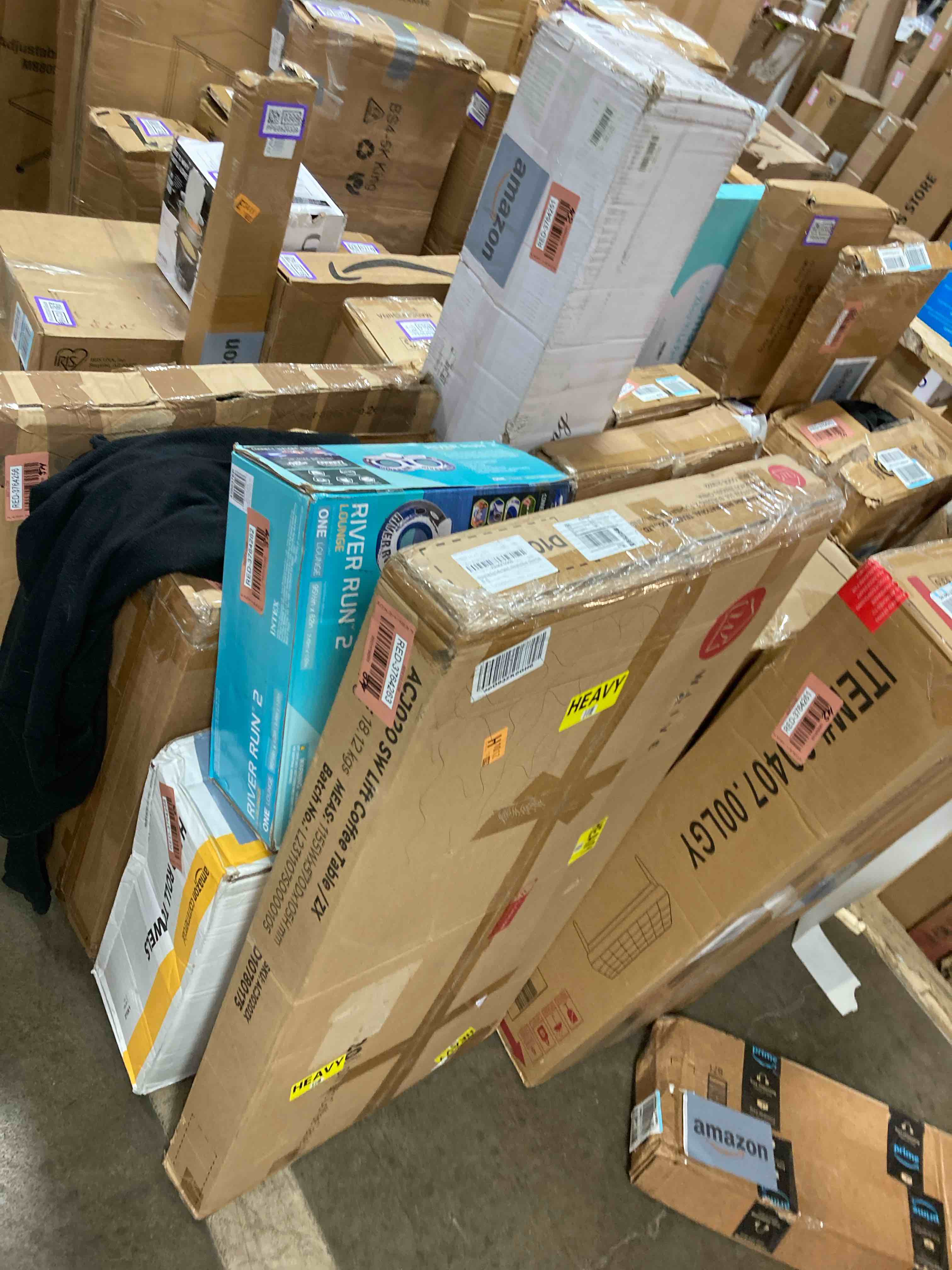 https://s3.amazonaws.com/lotting-images-prod/phillipi/RED3764263_1741983082979.jpeg