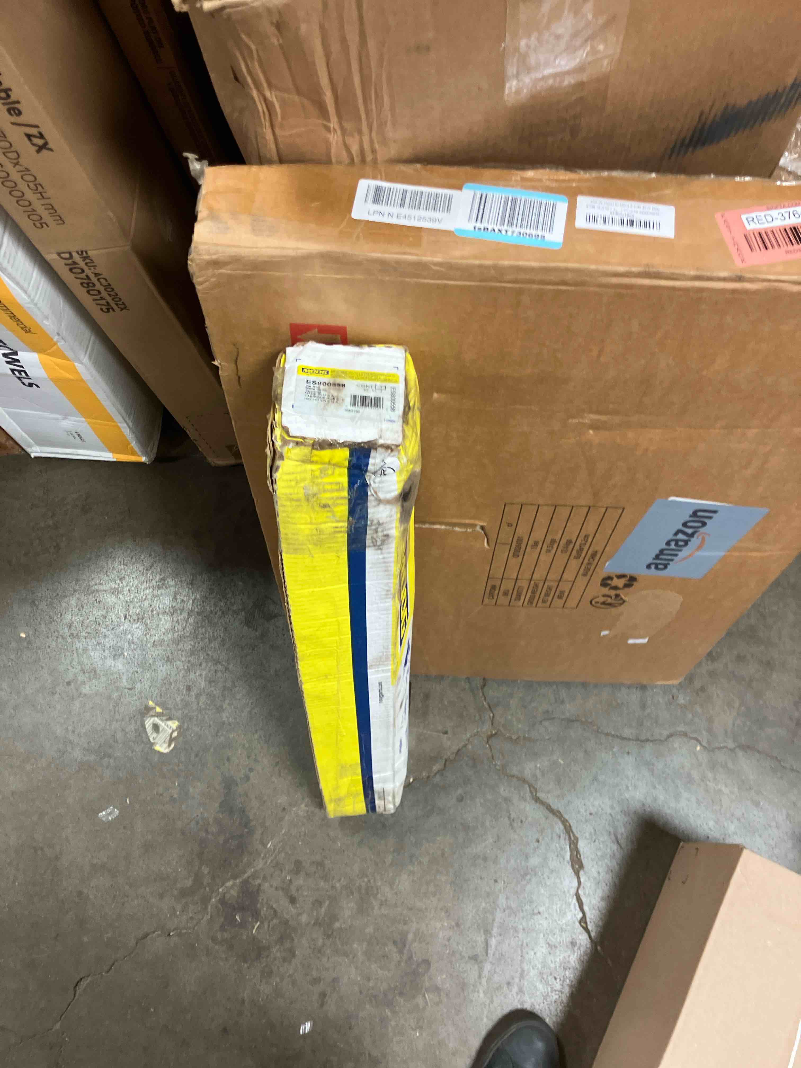 https://s3.amazonaws.com/lotting-images-prod/phillipi/RED3764274_1741983593830.jpeg