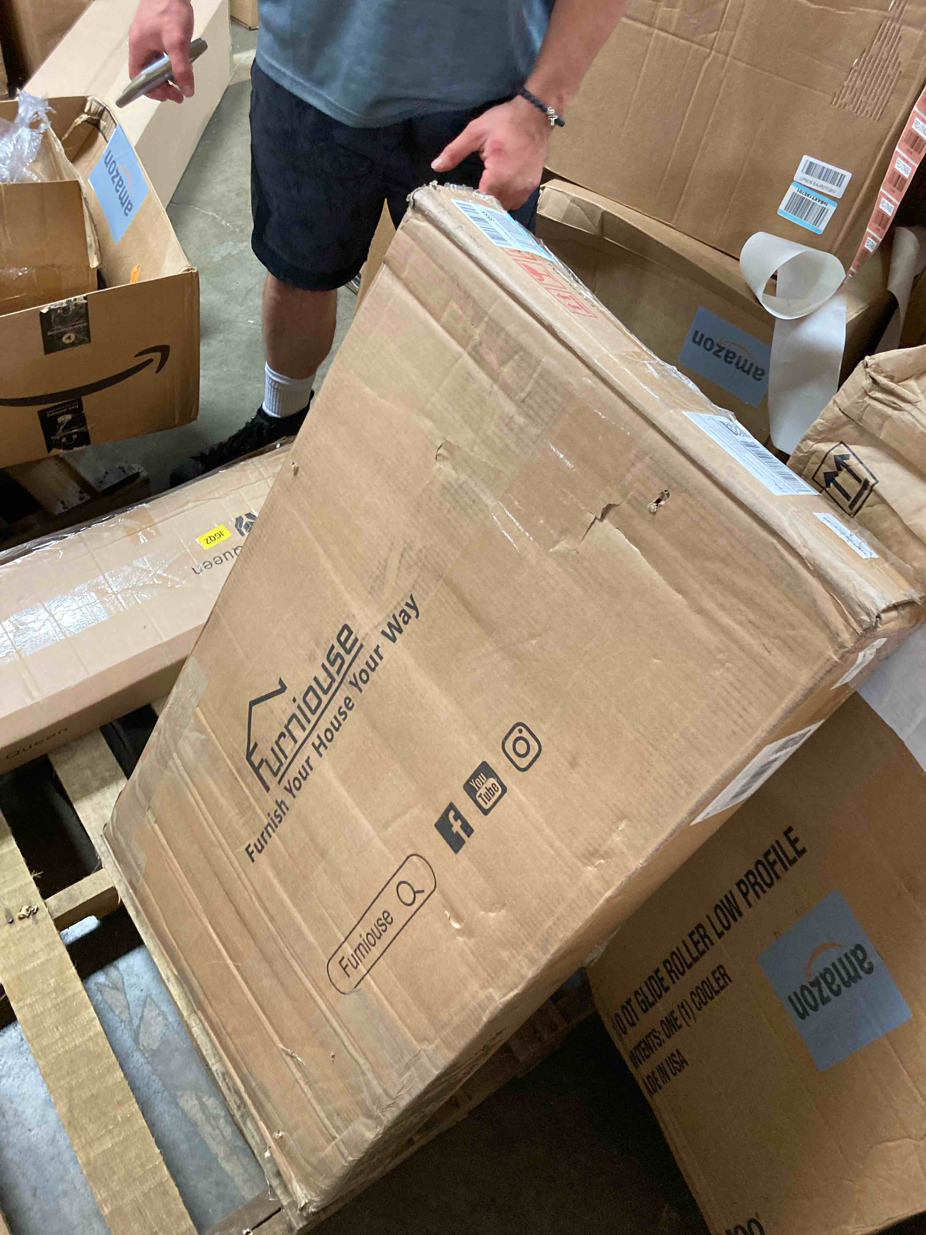 https://s3.amazonaws.com/lotting-images-prod/phillipi/RED3764279_1741983758671.jpeg