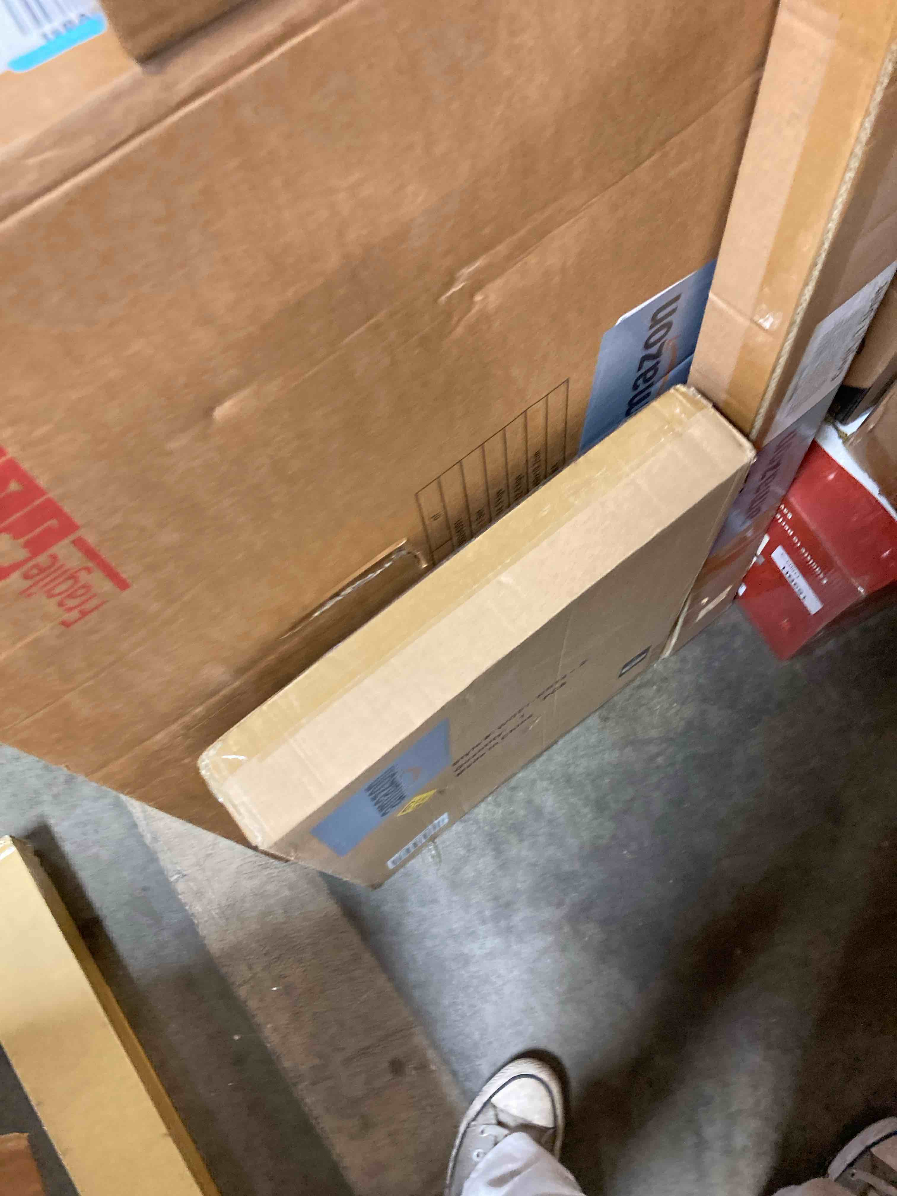 https://s3.amazonaws.com/lotting-images-prod/phillipi/RED3764293_1741984499707.jpeg