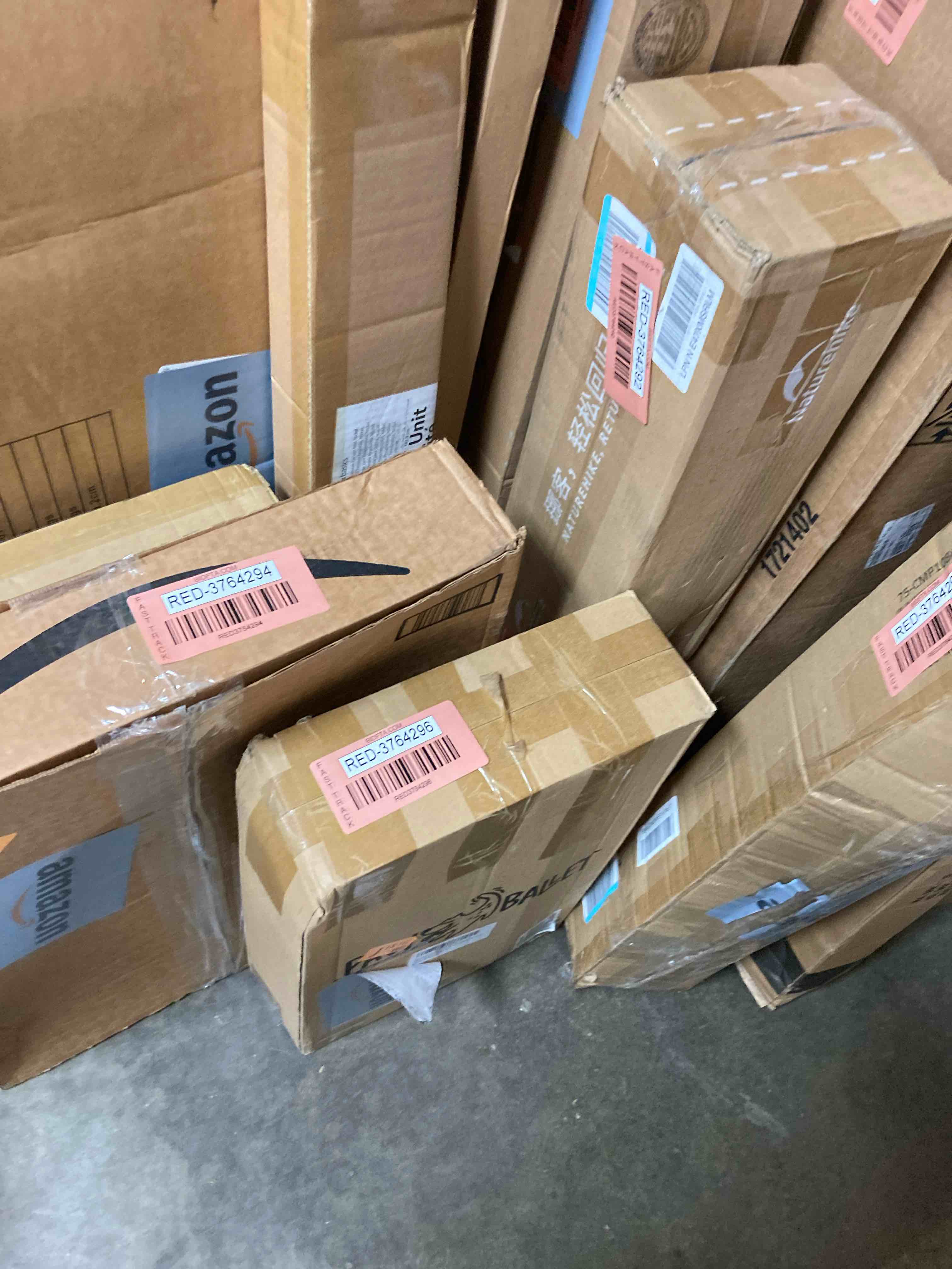 https://s3.amazonaws.com/lotting-images-prod/phillipi/RED3764296_1741984633568.jpeg
