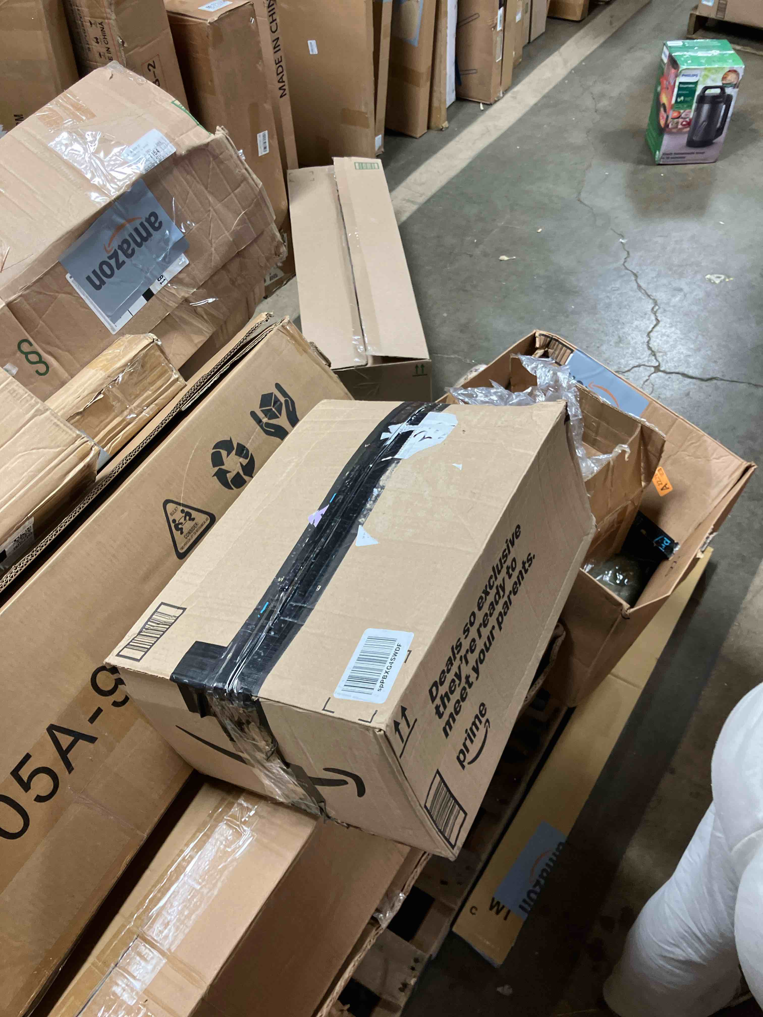 https://s3.amazonaws.com/lotting-images-prod/phillipi/RED3764397_1741984634678.jpeg