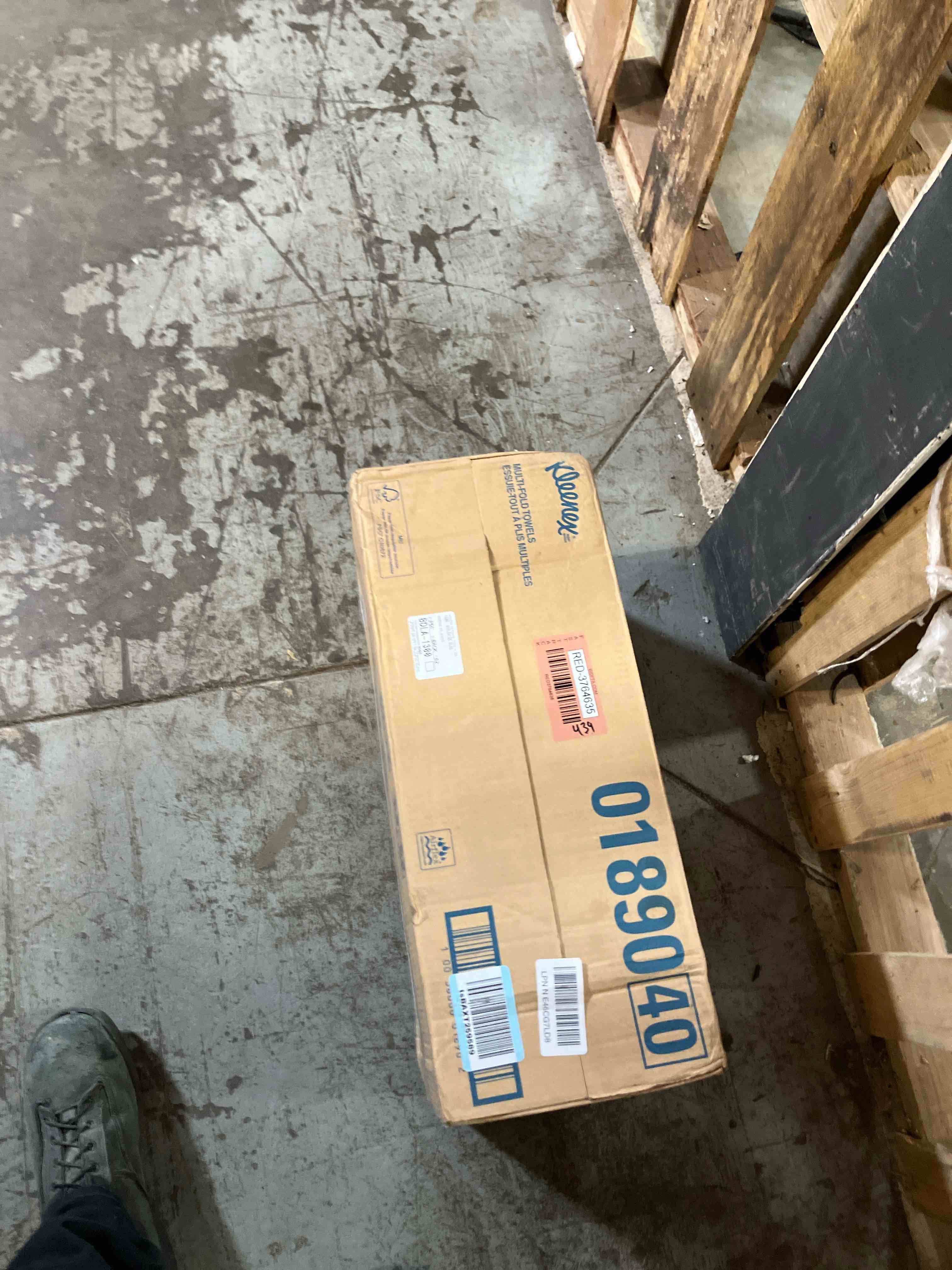 https://s3.amazonaws.com/lotting-images-prod/phillipi/RED3764635_1743002389461.jpeg