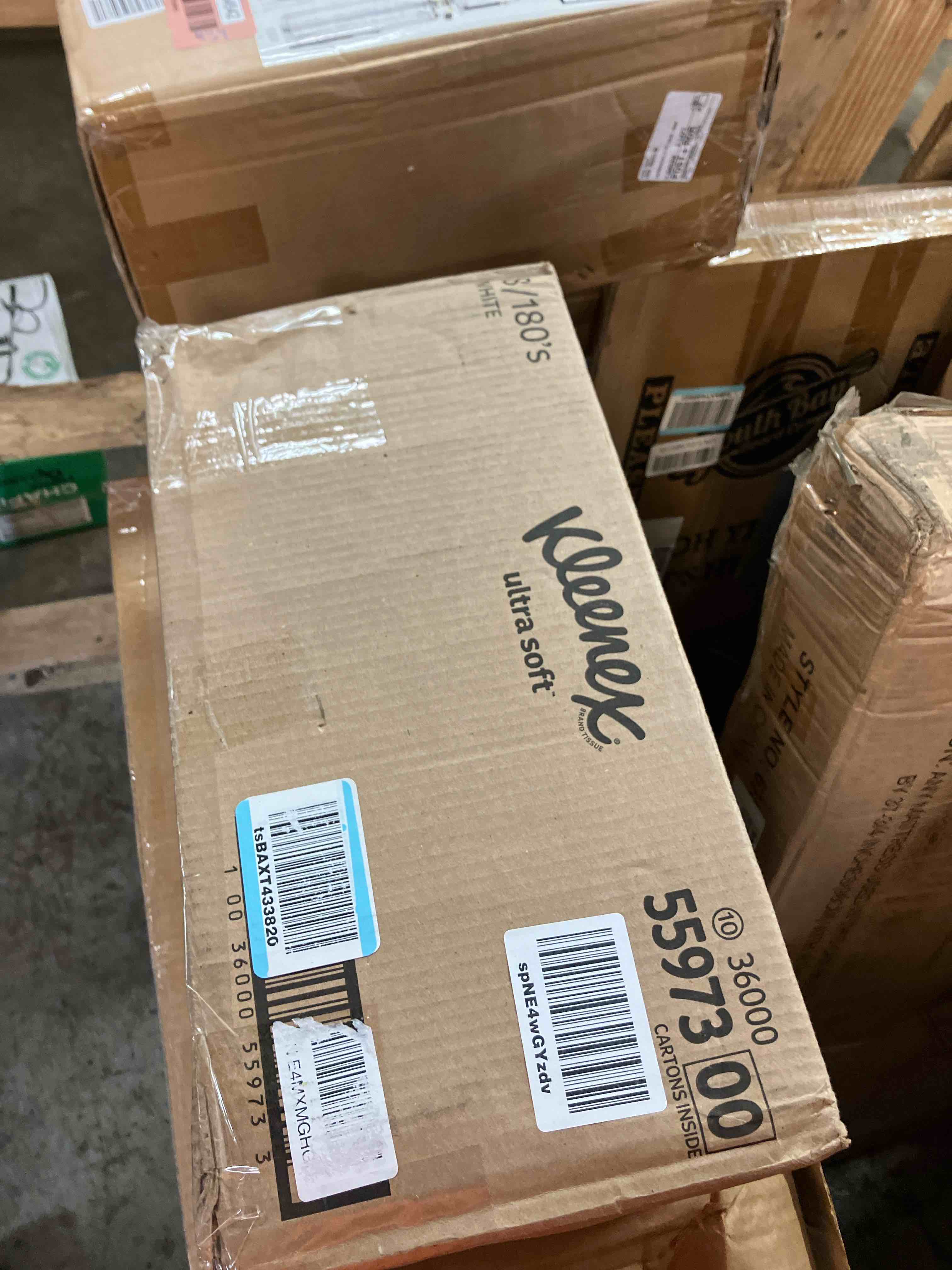 https://s3.amazonaws.com/lotting-images-prod/phillipi/RED3764641_1743001671568.jpeg