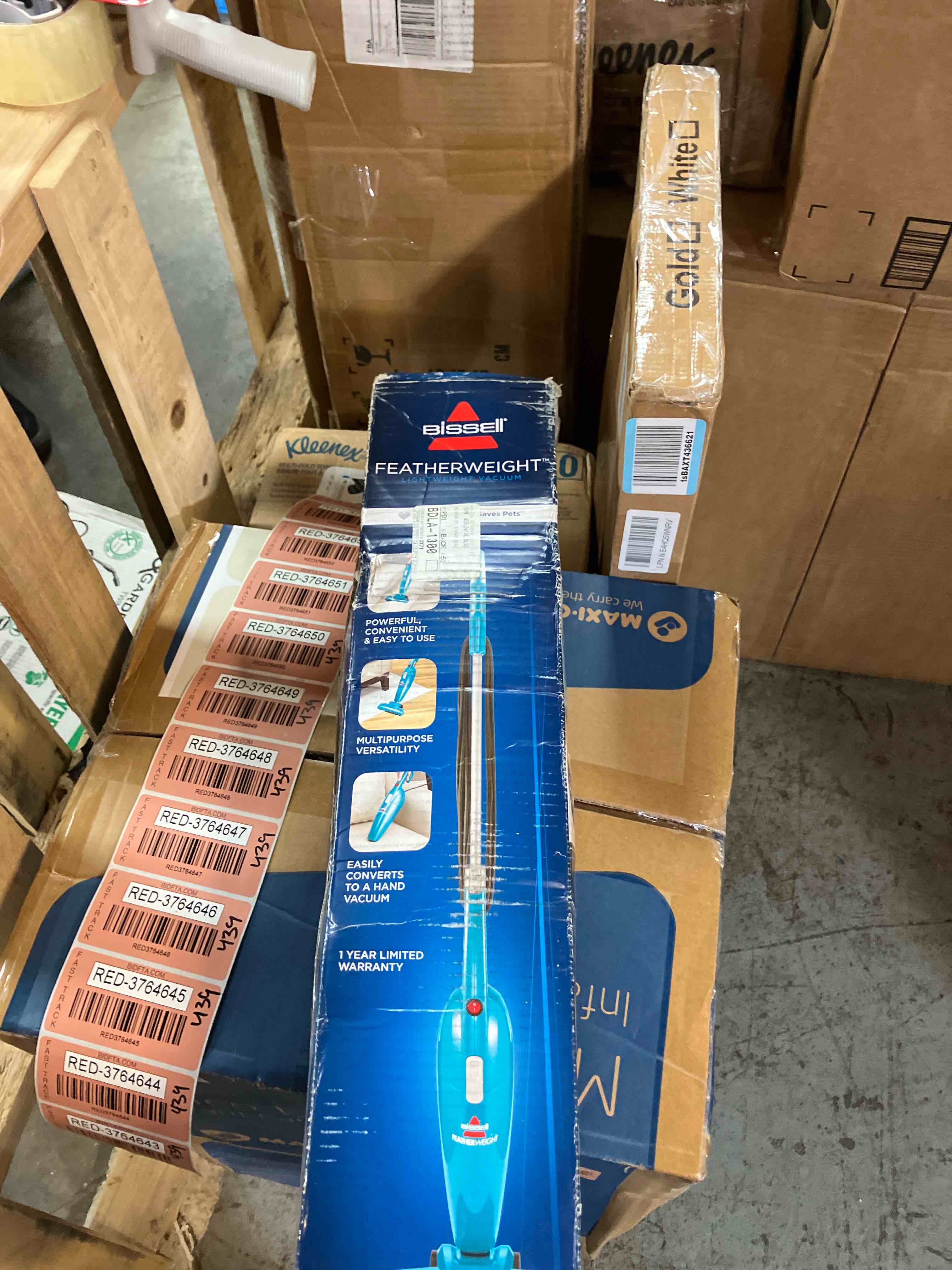 https://s3.amazonaws.com/lotting-images-prod/phillipi/RED3764654_1743002869213.jpeg