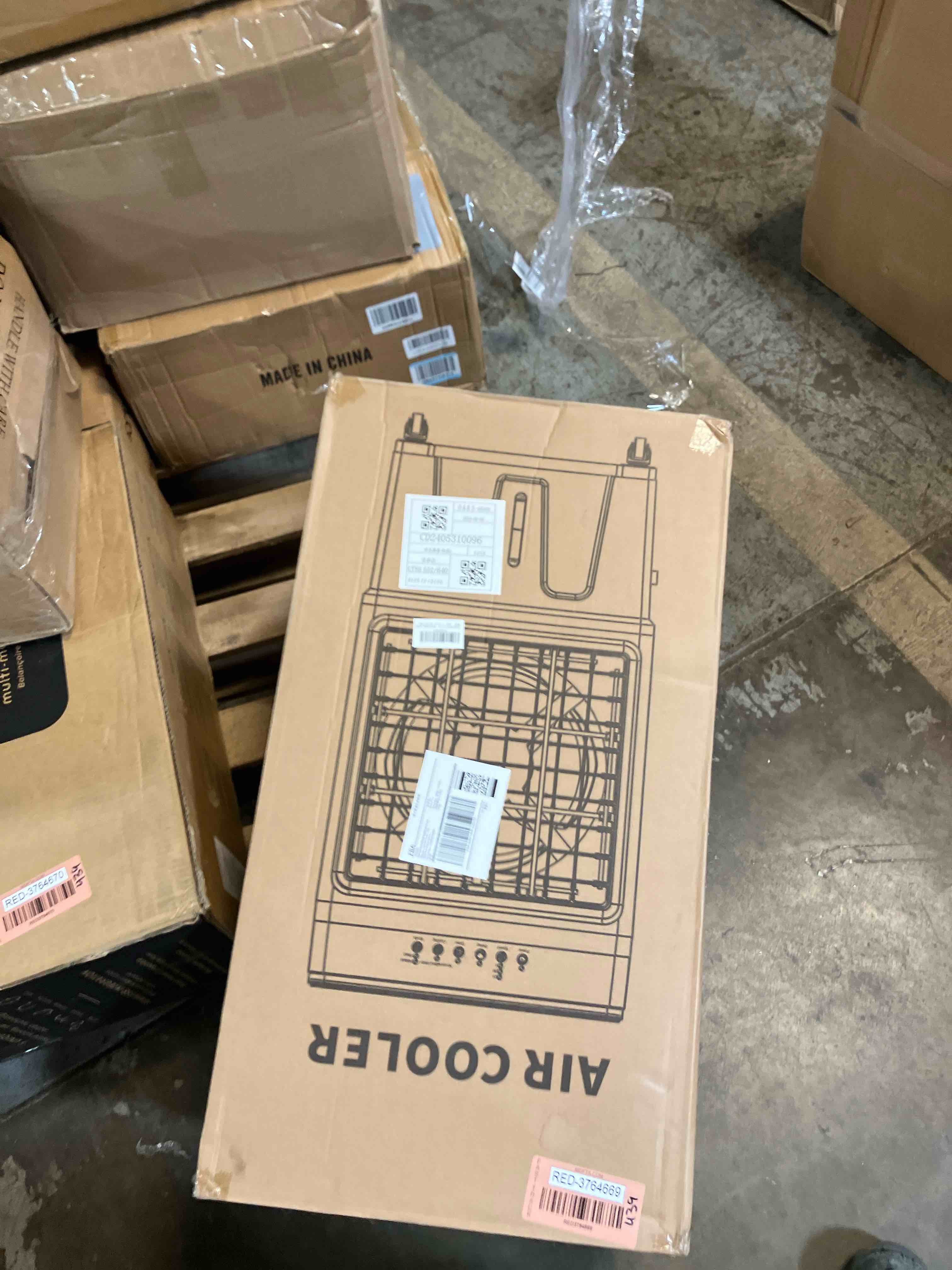 https://s3.amazonaws.com/lotting-images-prod/phillipi/RED3764669_1743005564402.jpeg