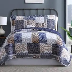 Modern Threads Laura Multi-color Printed Patchwork Reversible Cotton Quilt King 3 Piece
