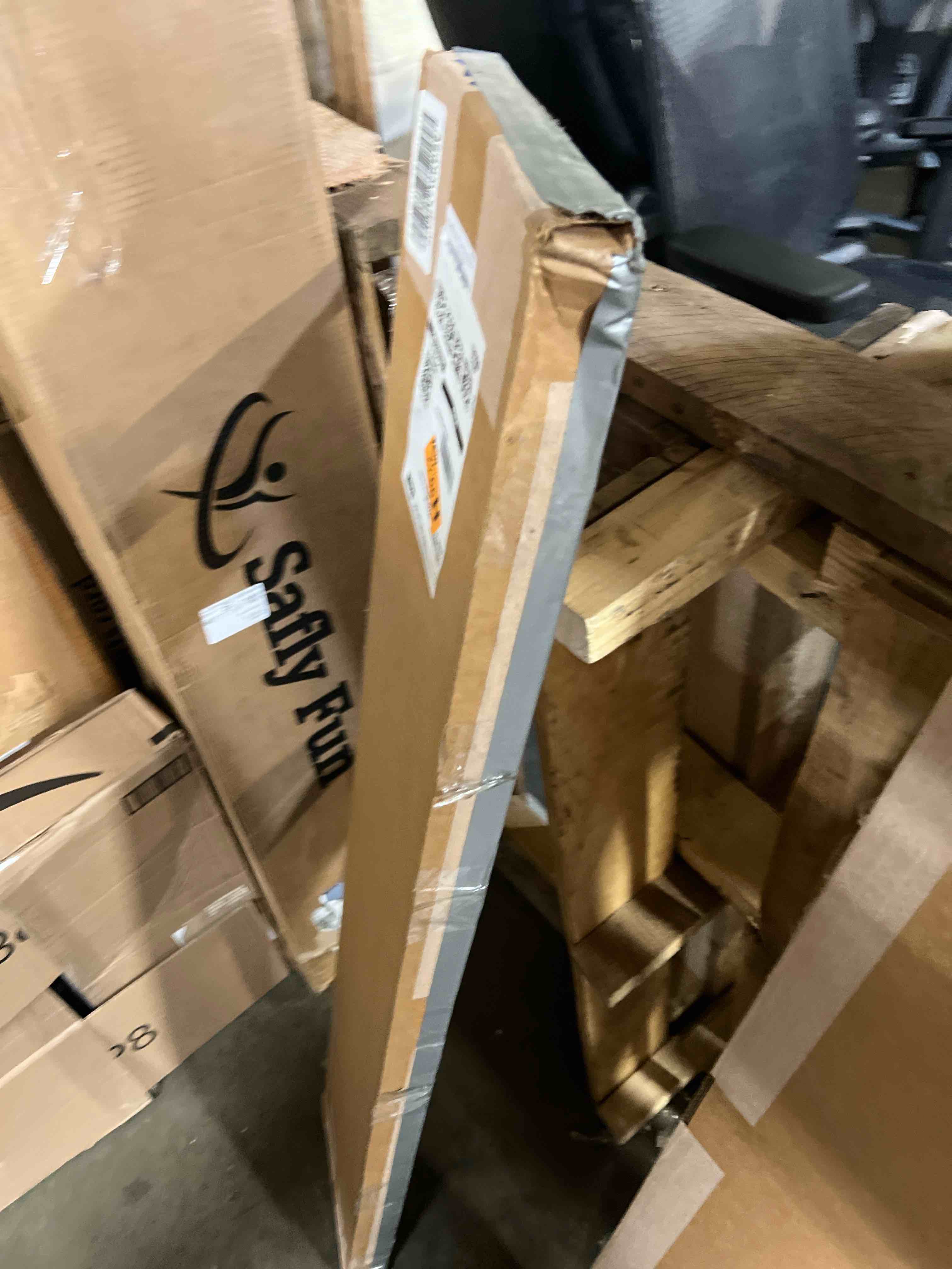 https://s3.amazonaws.com/lotting-images-prod/phillipi/RED3765519_1737204181442.jpeg