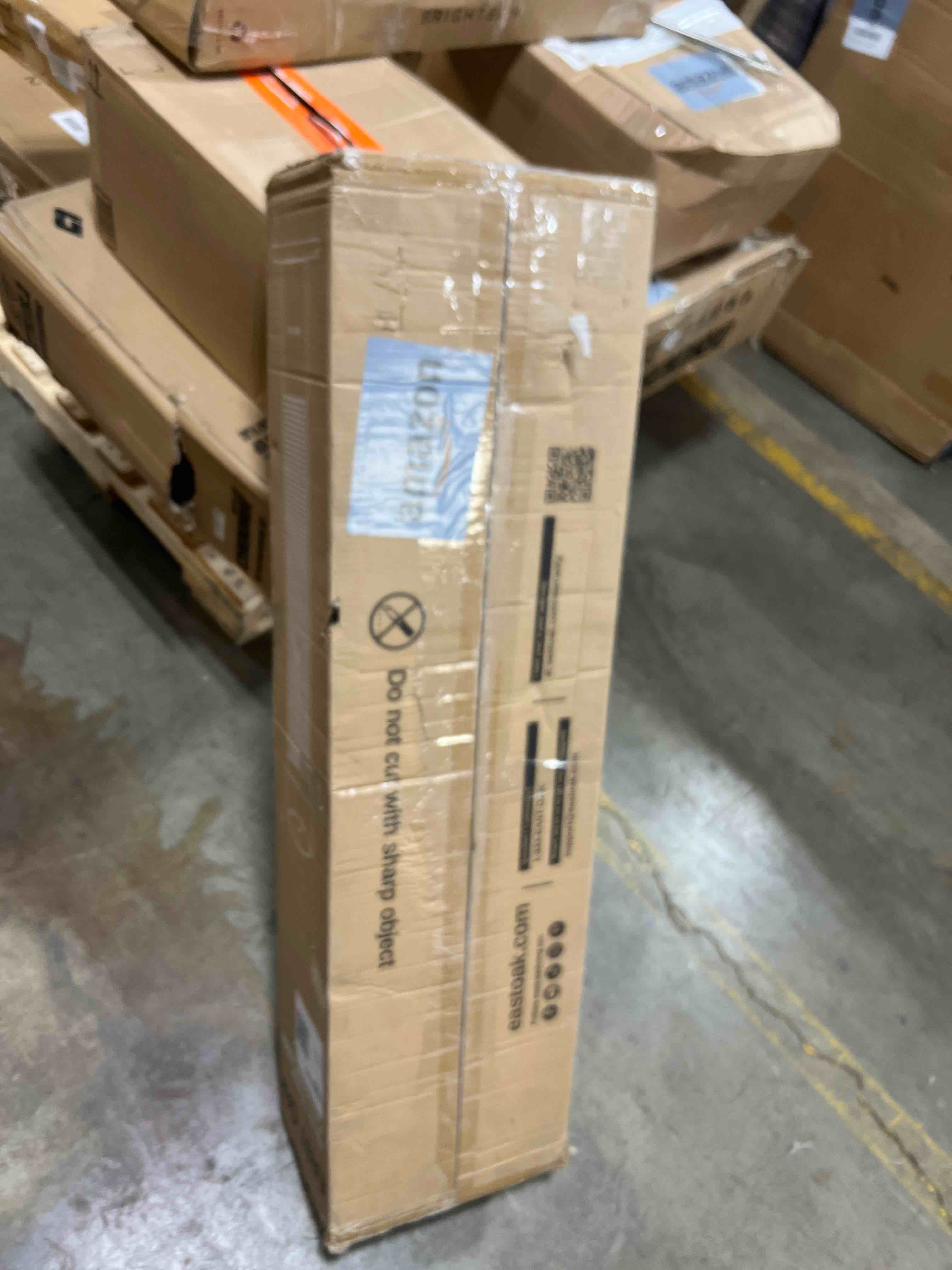 https://s3.amazonaws.com/lotting-images-prod/phillipi/RED3765876_1737565840470.jpeg