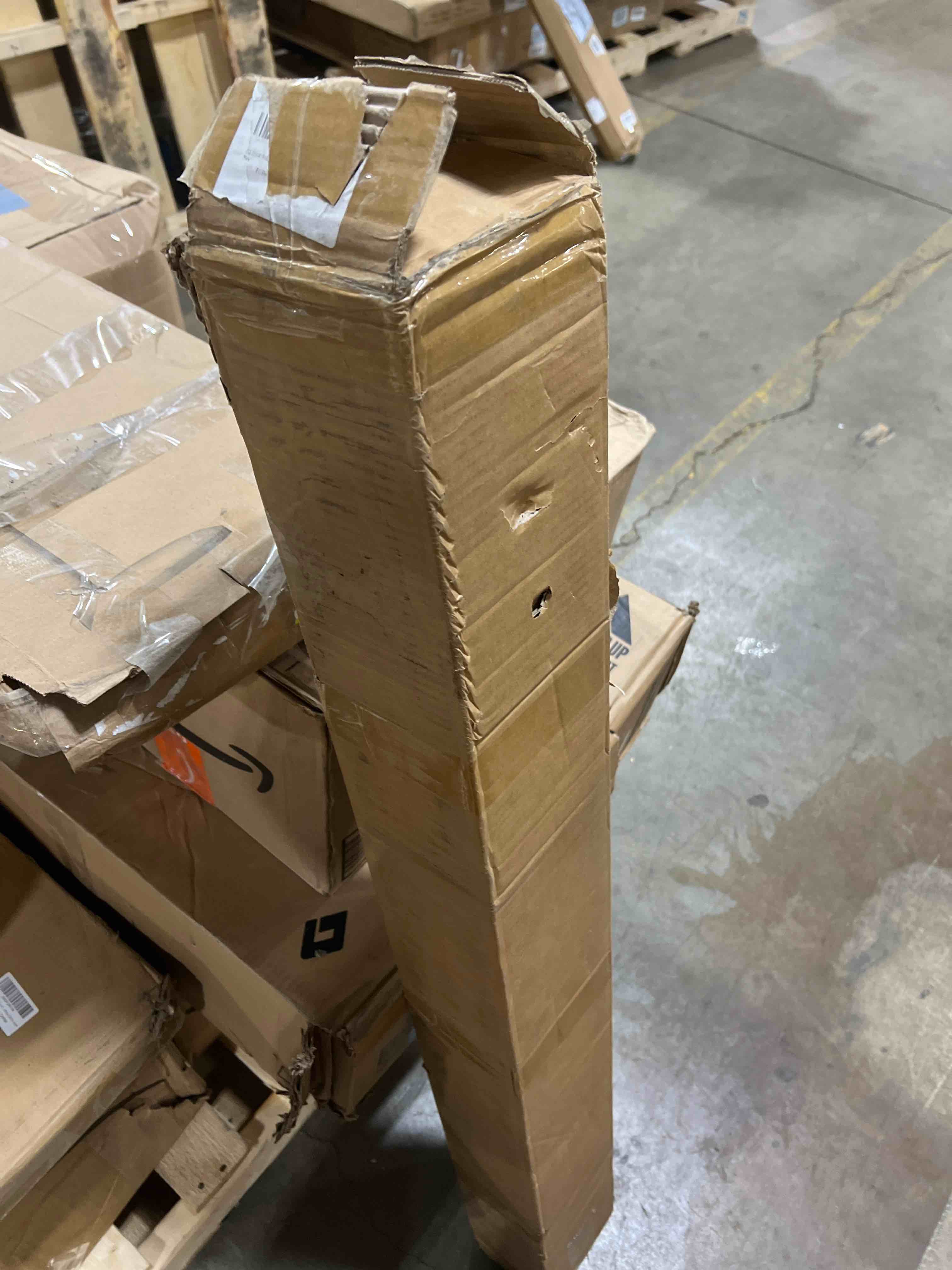 https://s3.amazonaws.com/lotting-images-prod/phillipi/RED3765877_1737566022097.jpeg