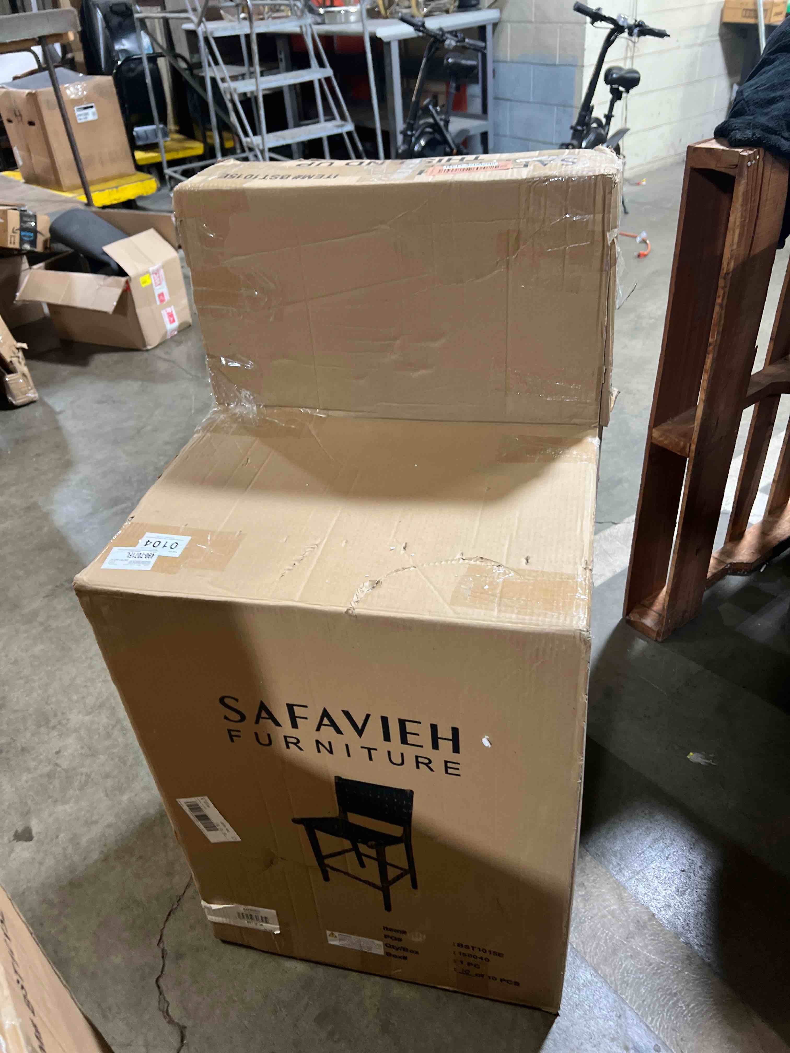 https://s3.amazonaws.com/lotting-images-prod/phillipi/RED3766285_1738165168454.jpeg