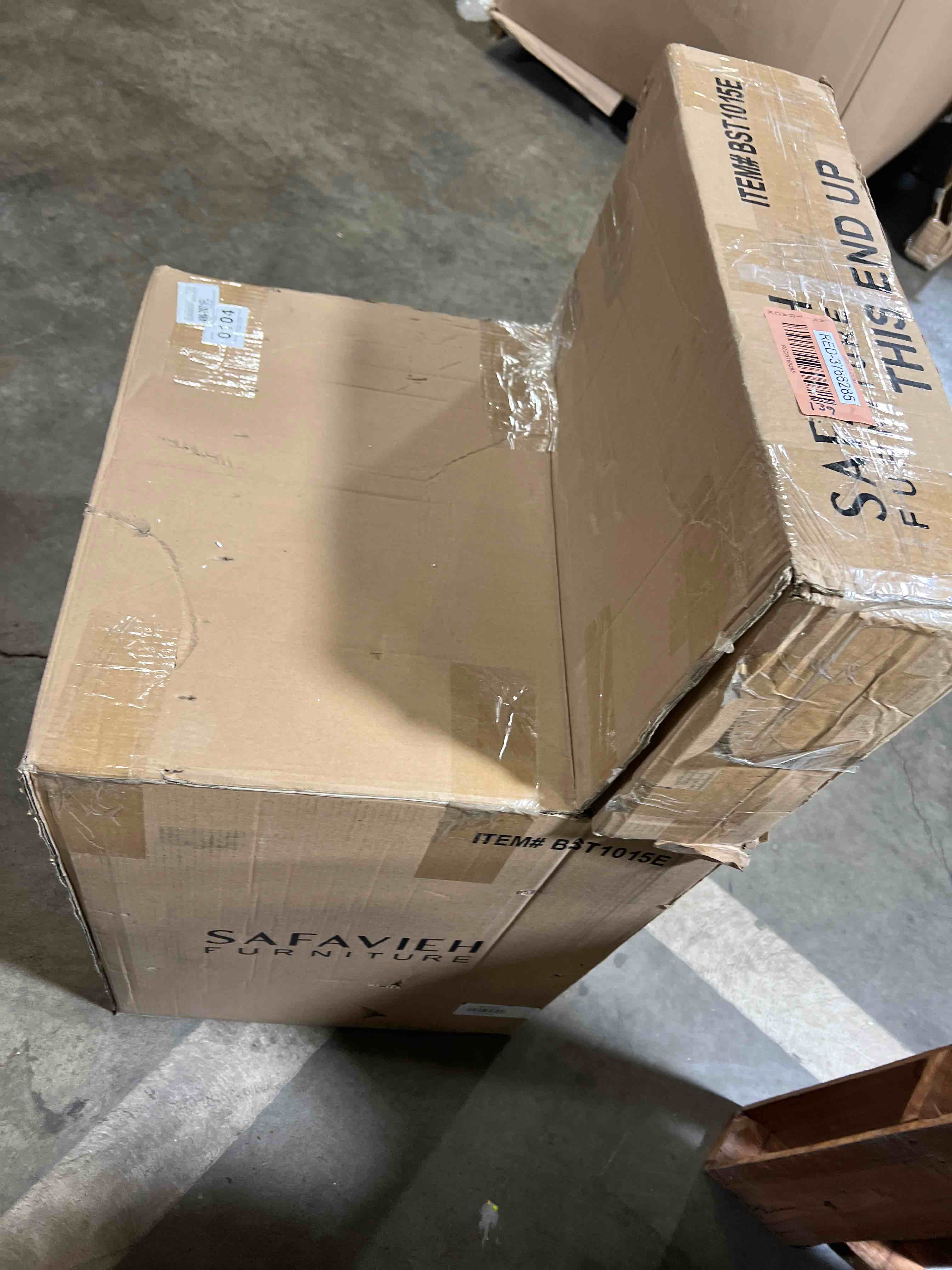https://s3.amazonaws.com/lotting-images-prod/phillipi/RED3766285_1738165171379.jpeg