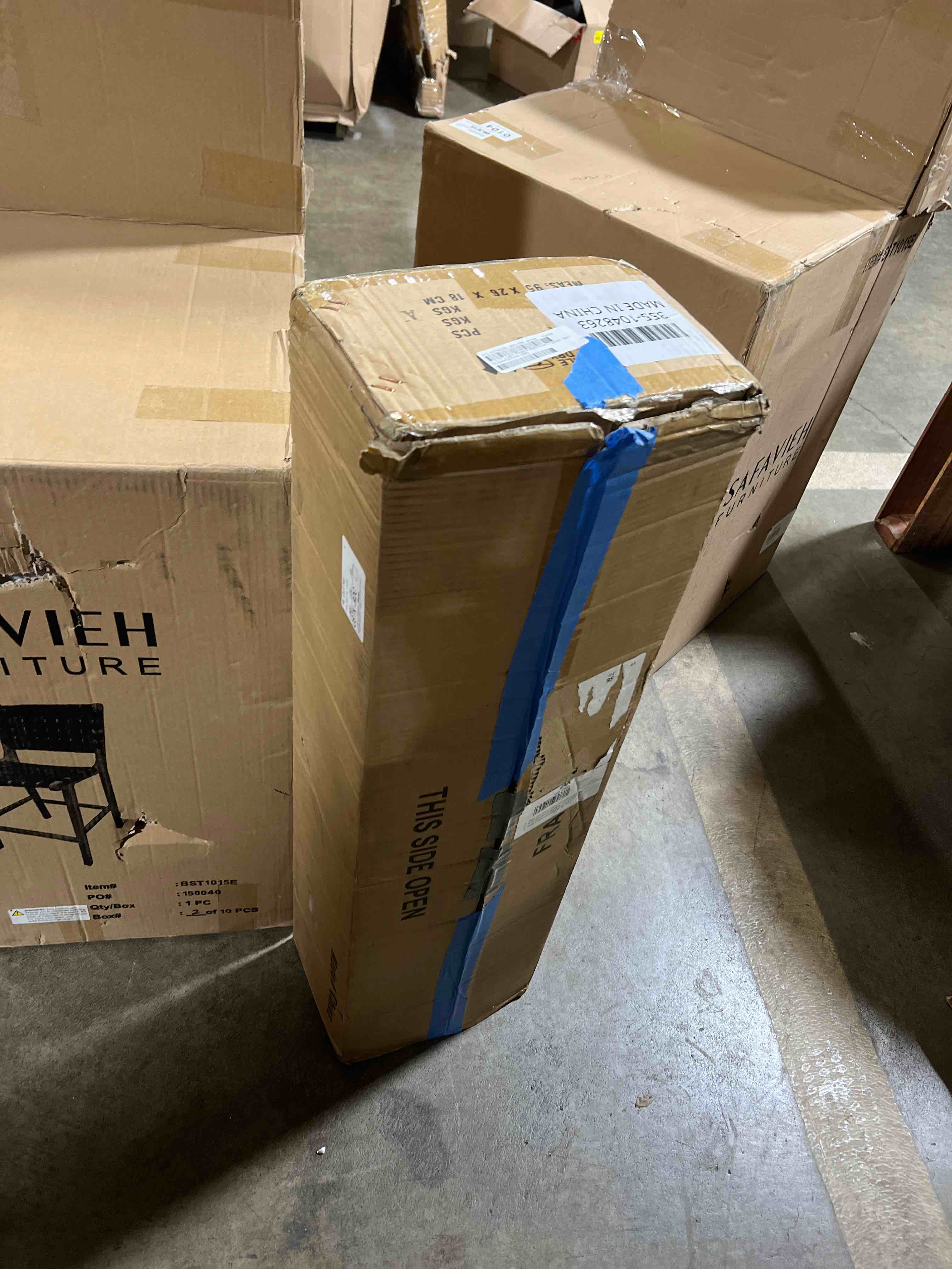 https://s3.amazonaws.com/lotting-images-prod/phillipi/RED3766286_1738165241553.jpeg