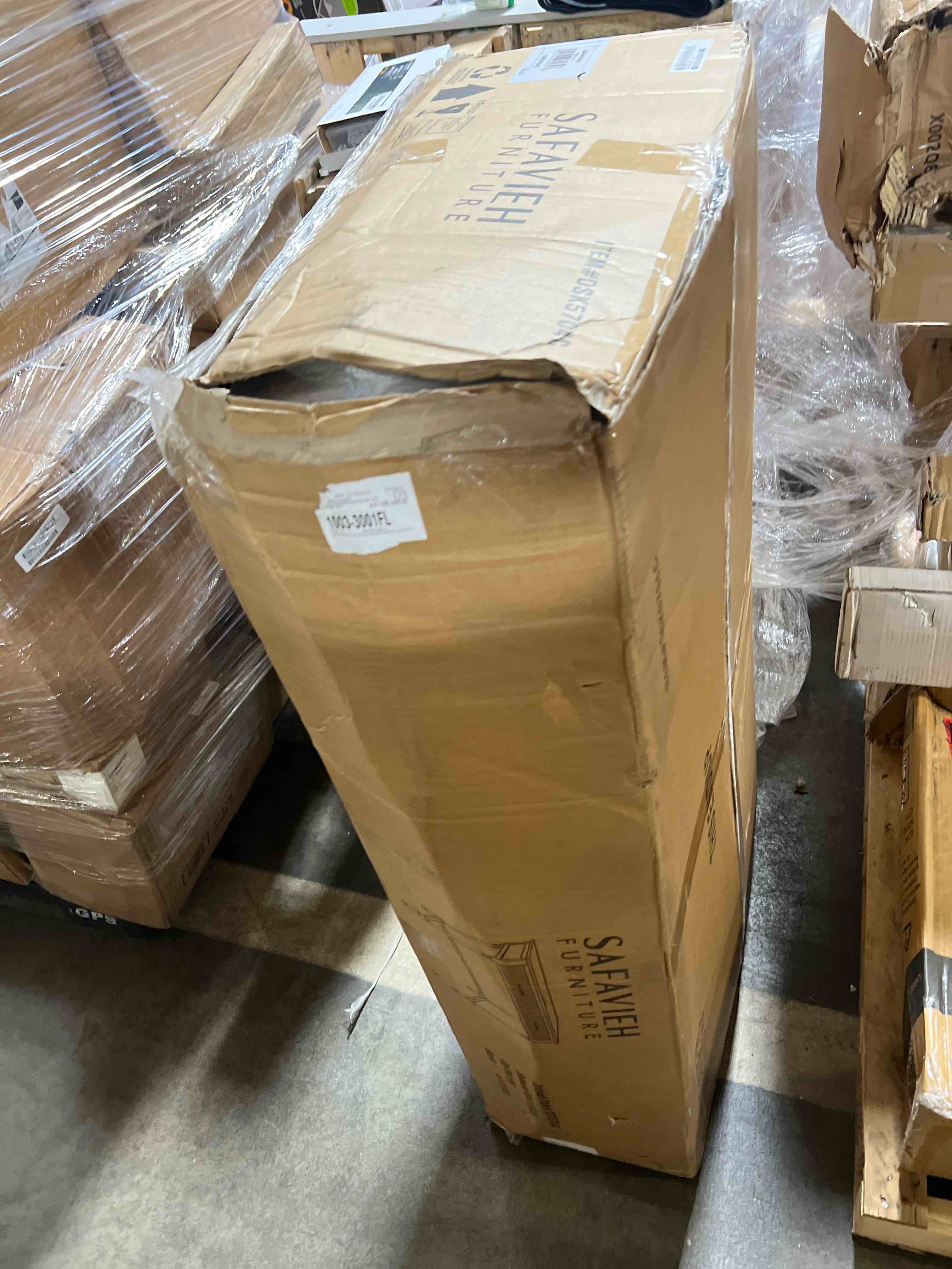 https://s3.amazonaws.com/lotting-images-prod/phillipi/RED3766291_1738165818183.jpeg
