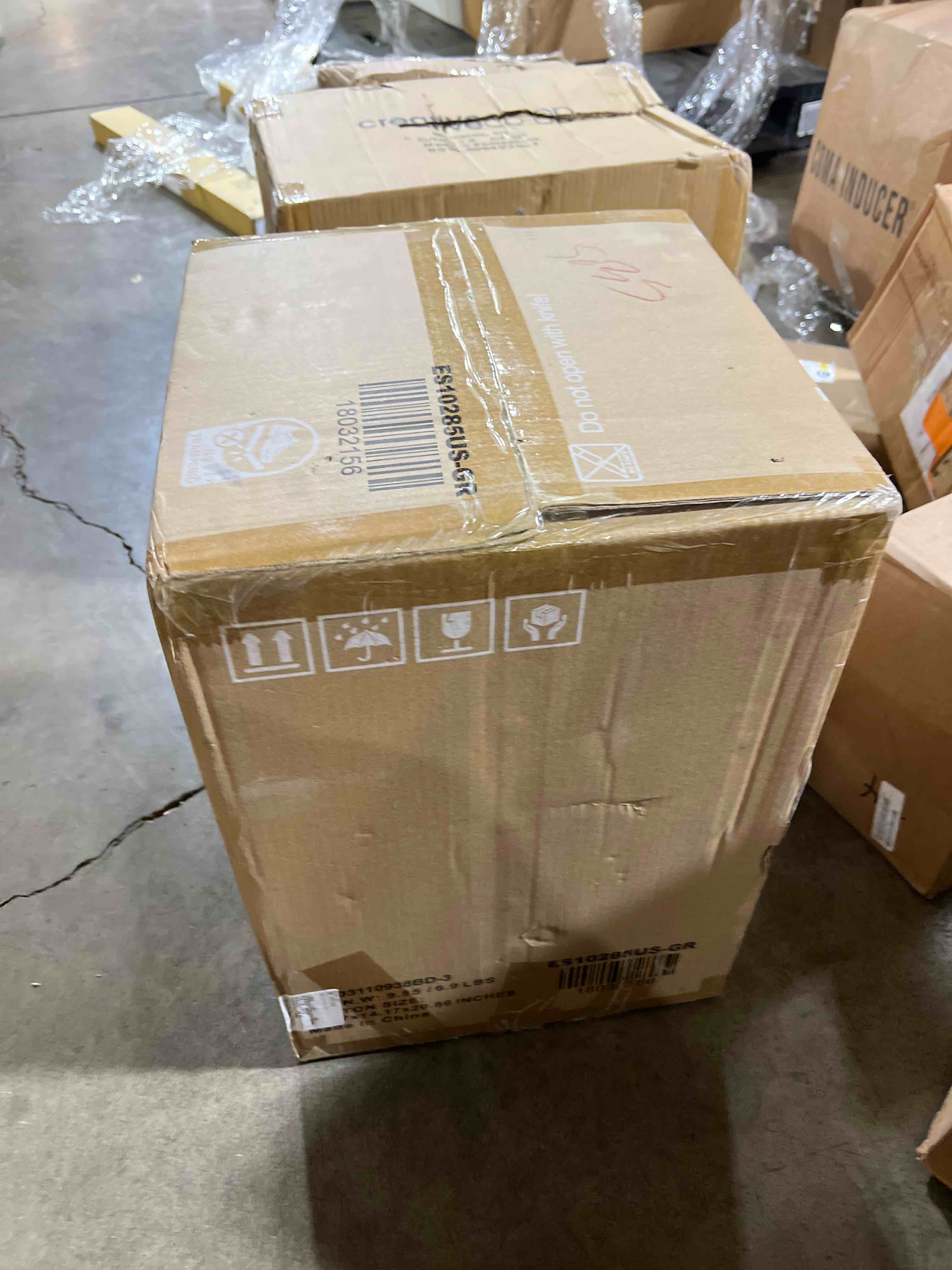 https://s3.amazonaws.com/lotting-images-prod/phillipi/RED3766334_1738171015529.jpeg