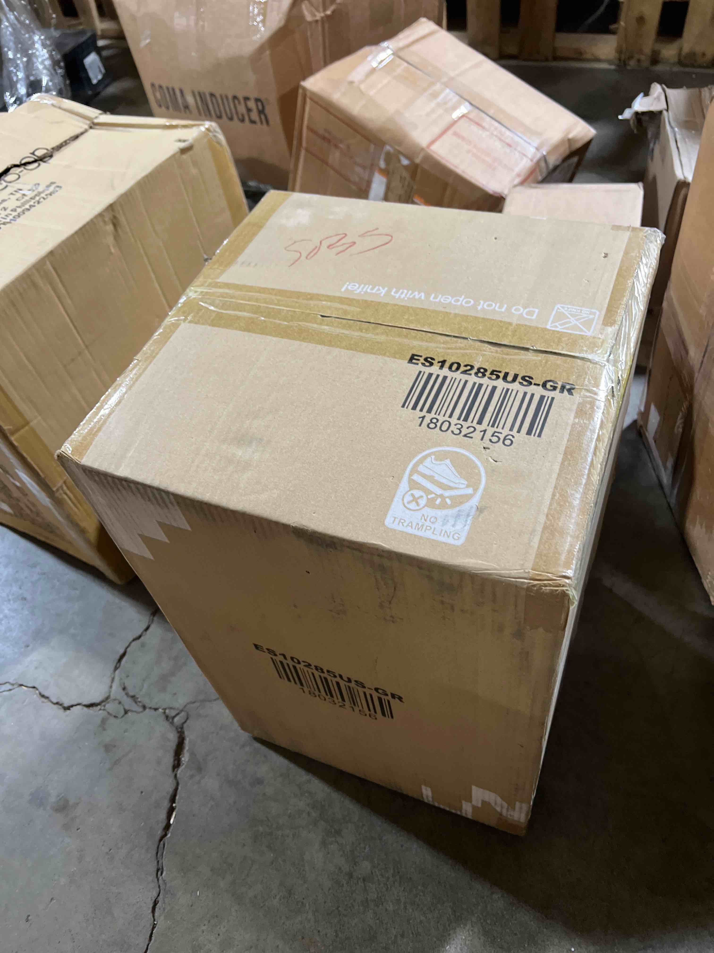 https://s3.amazonaws.com/lotting-images-prod/phillipi/RED3766334_1738171017657.jpeg