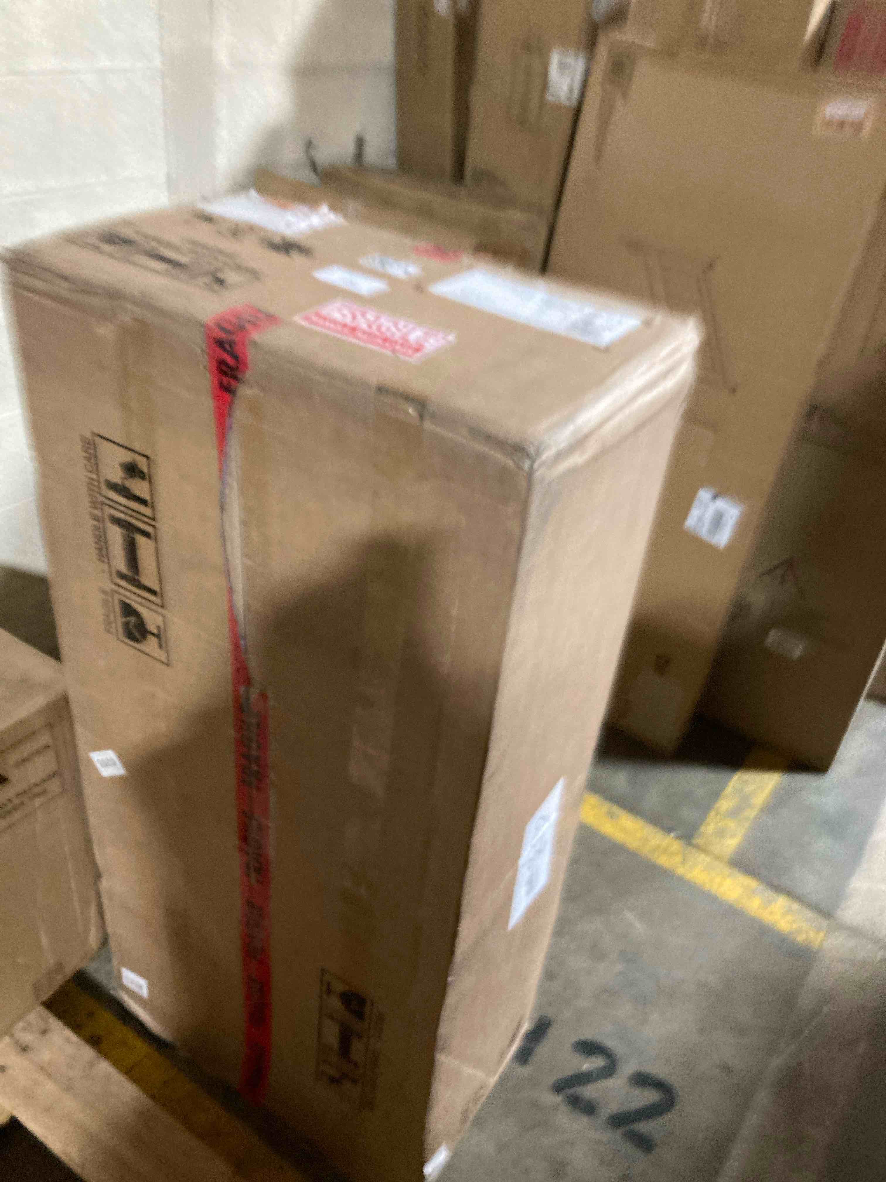 https://s3.amazonaws.com/lotting-images-prod/phillipi/RED3766346_1738346559010.jpeg