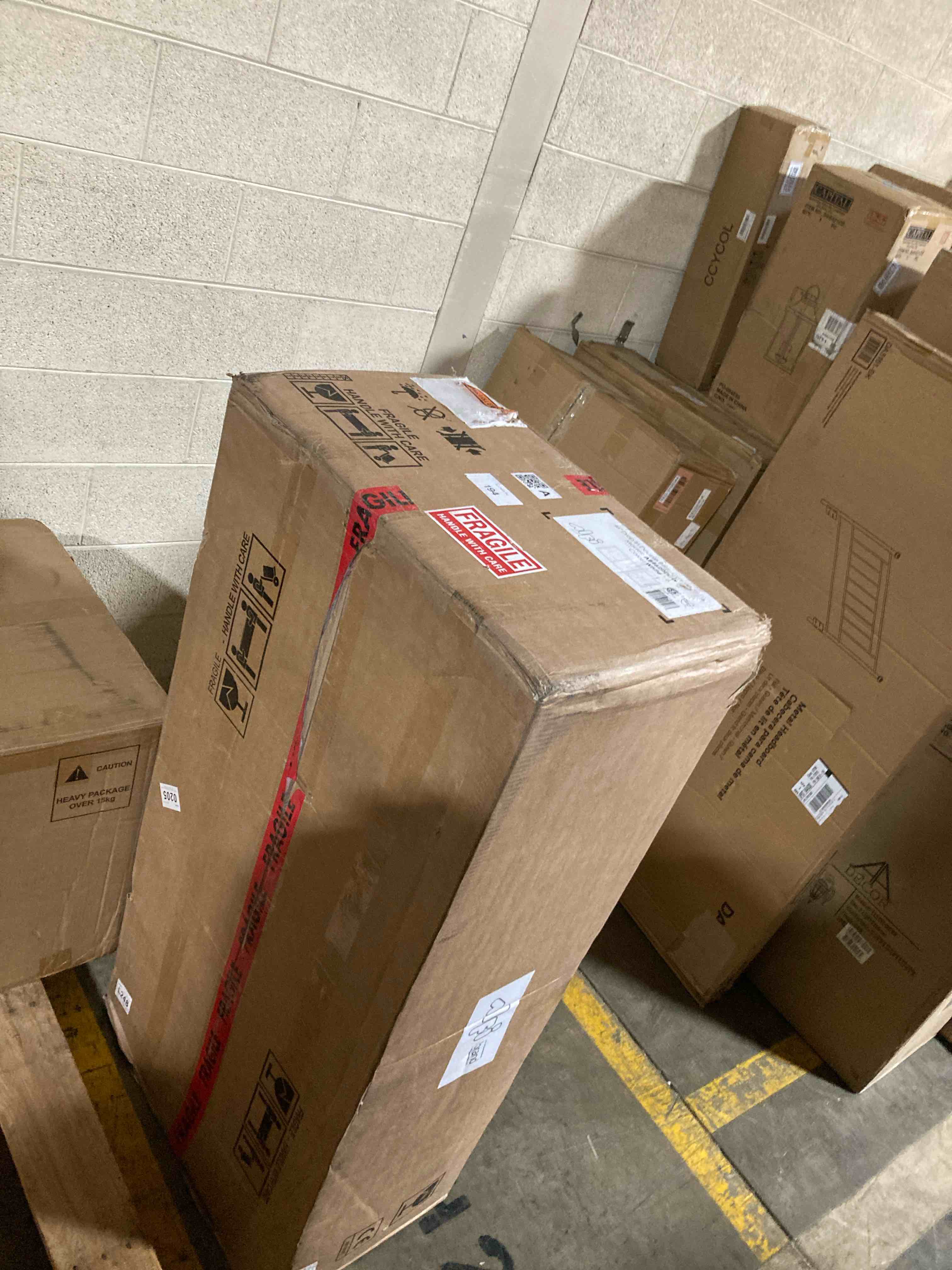 https://s3.amazonaws.com/lotting-images-prod/phillipi/RED3766346_1738346560318.jpeg