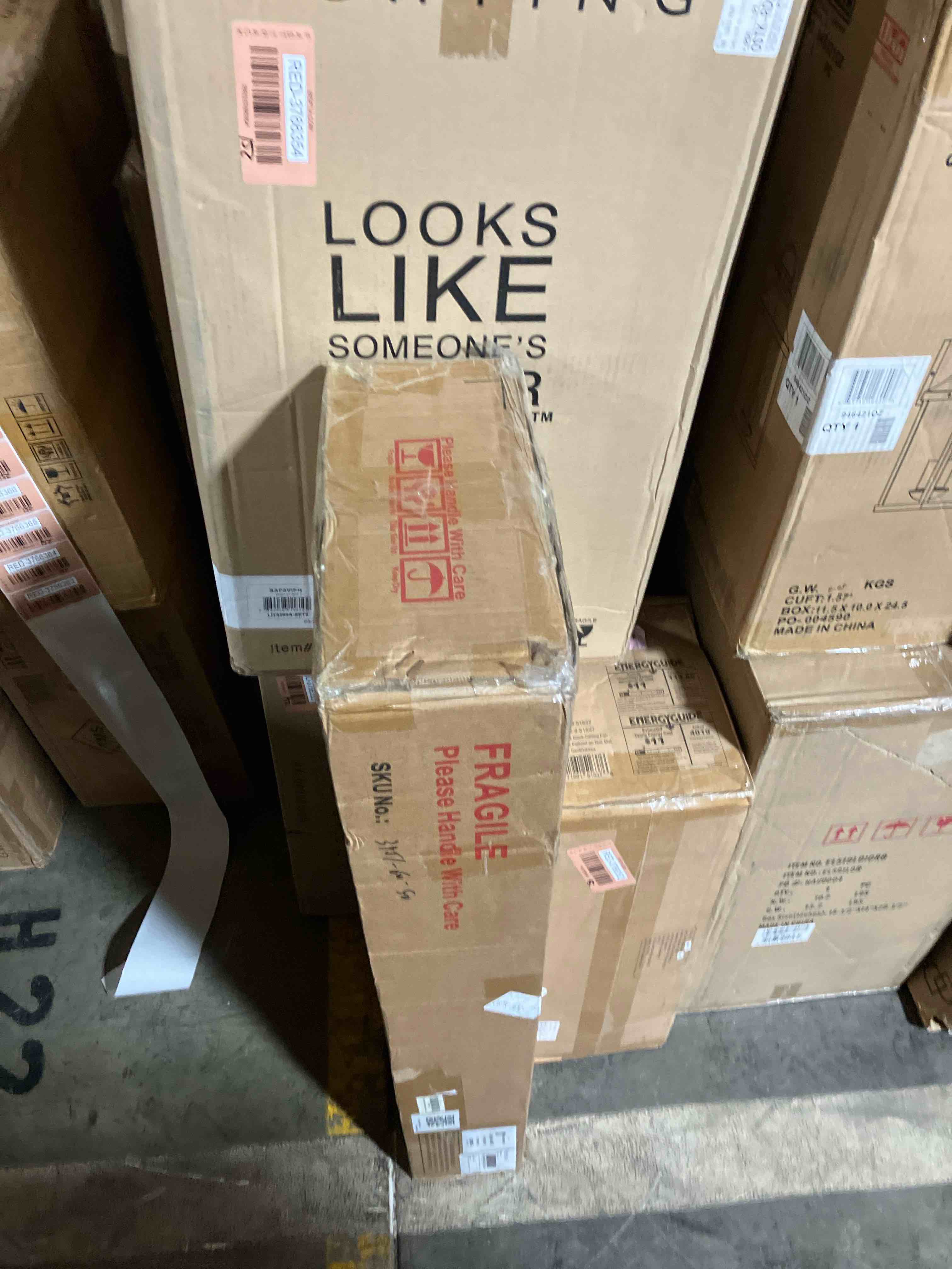 https://s3.amazonaws.com/lotting-images-prod/phillipi/RED3766364_1738351898287.jpeg