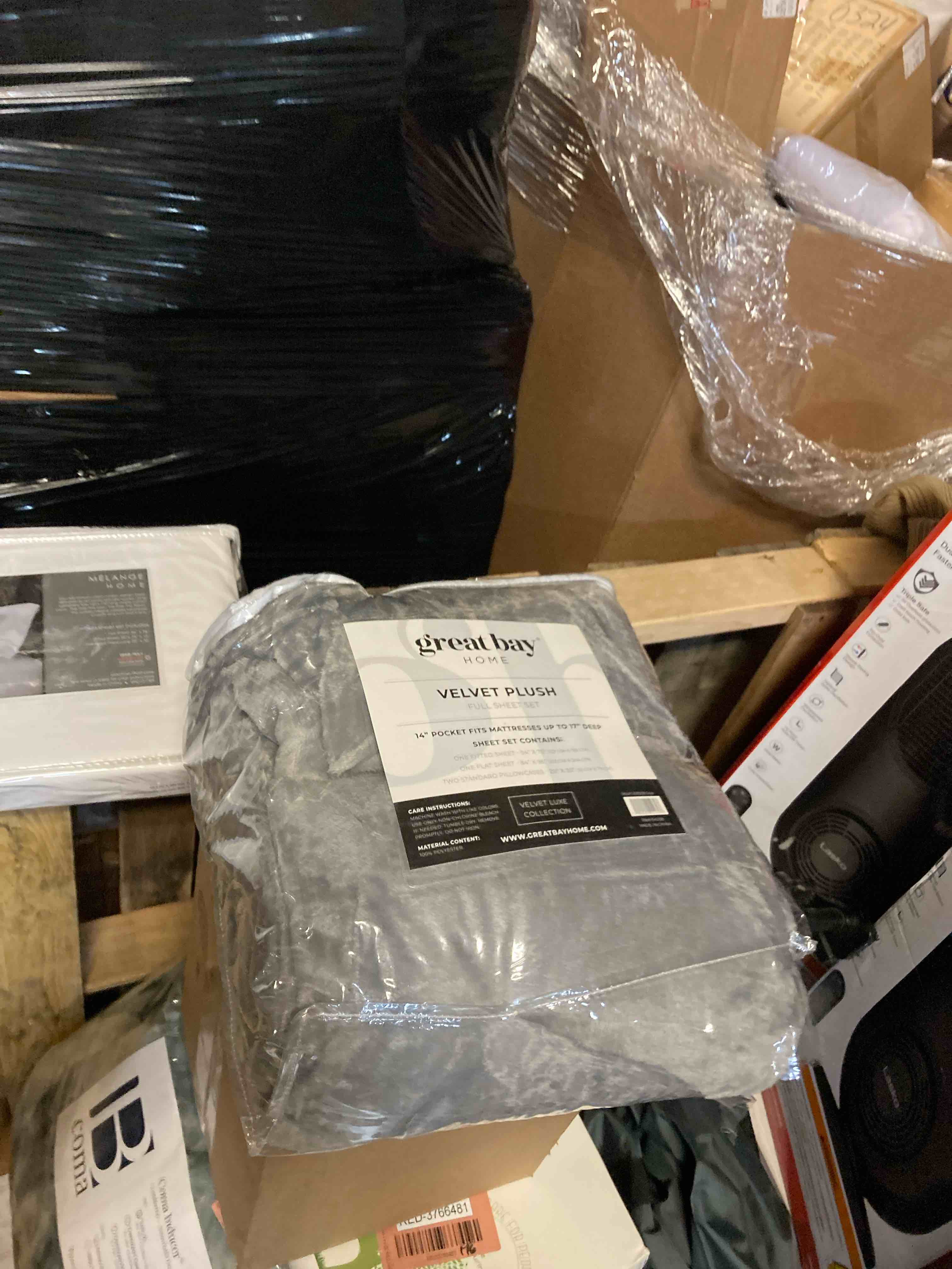 https://s3.amazonaws.com/lotting-images-prod/phillipi/RED3766484_1738697808439.jpeg