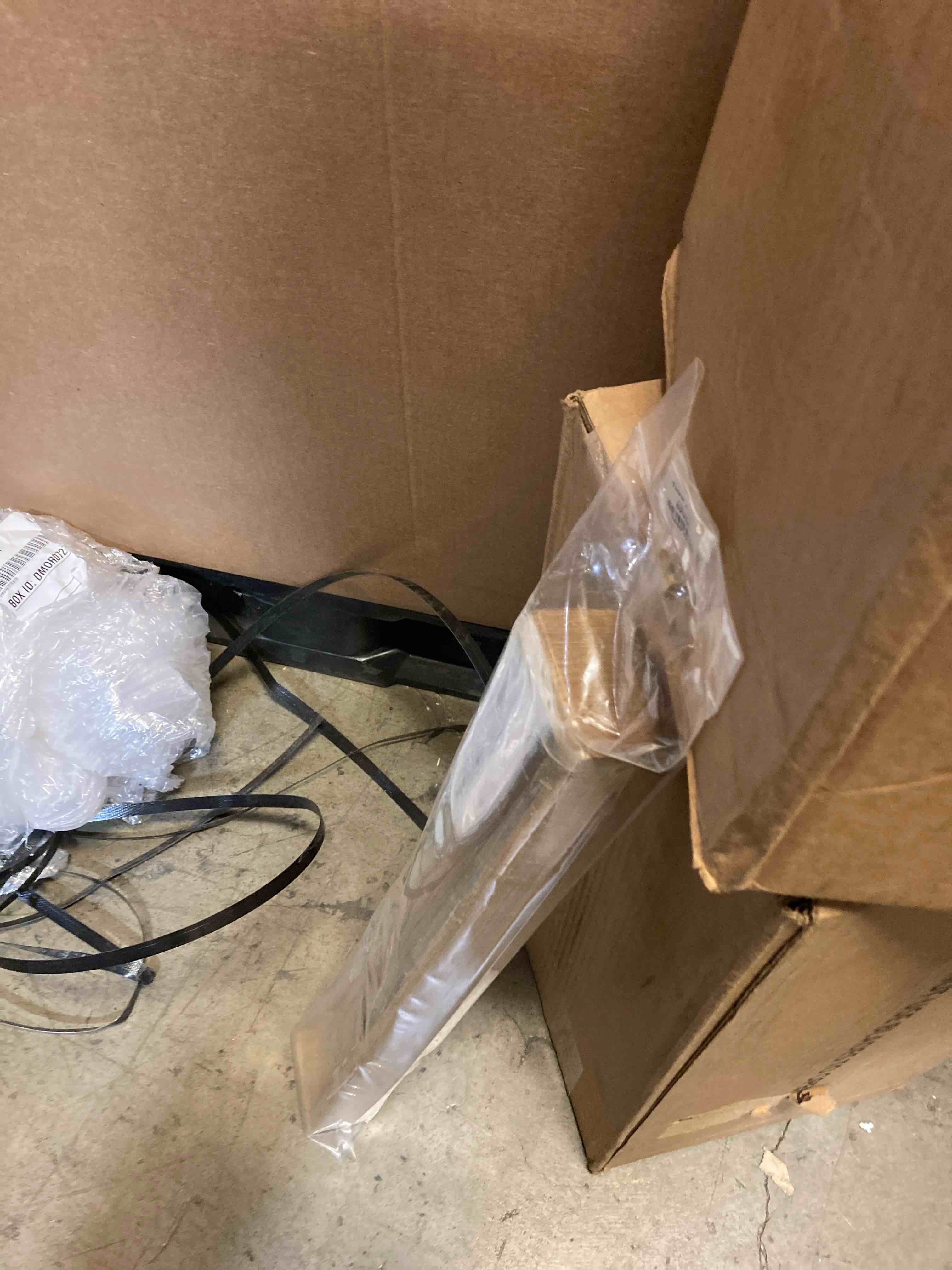 https://s3.amazonaws.com/lotting-images-prod/phillipi/RED3766492_1738698746704.jpeg