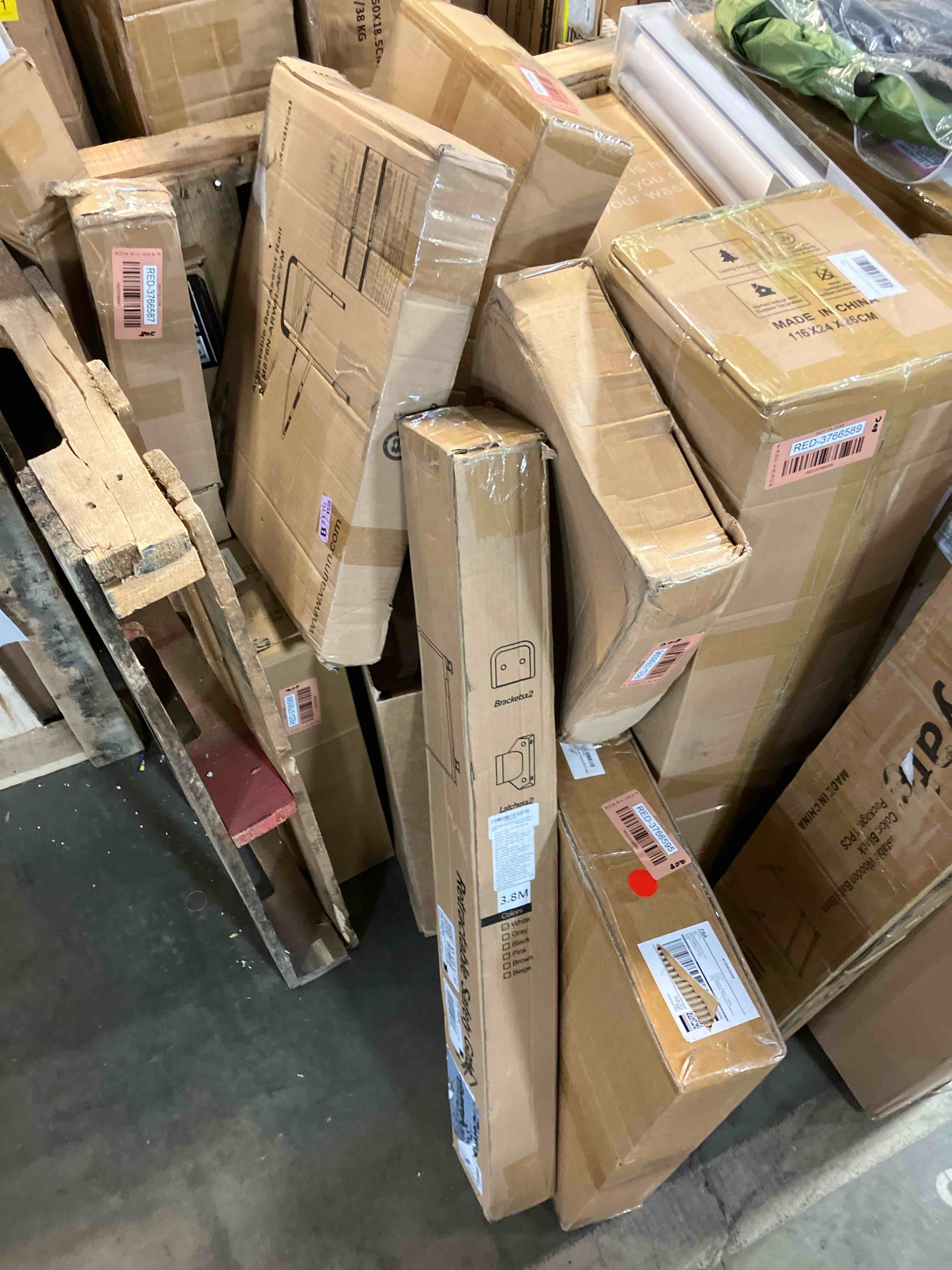 https://s3.amazonaws.com/lotting-images-prod/phillipi/RED3766597_1739147459910.jpeg