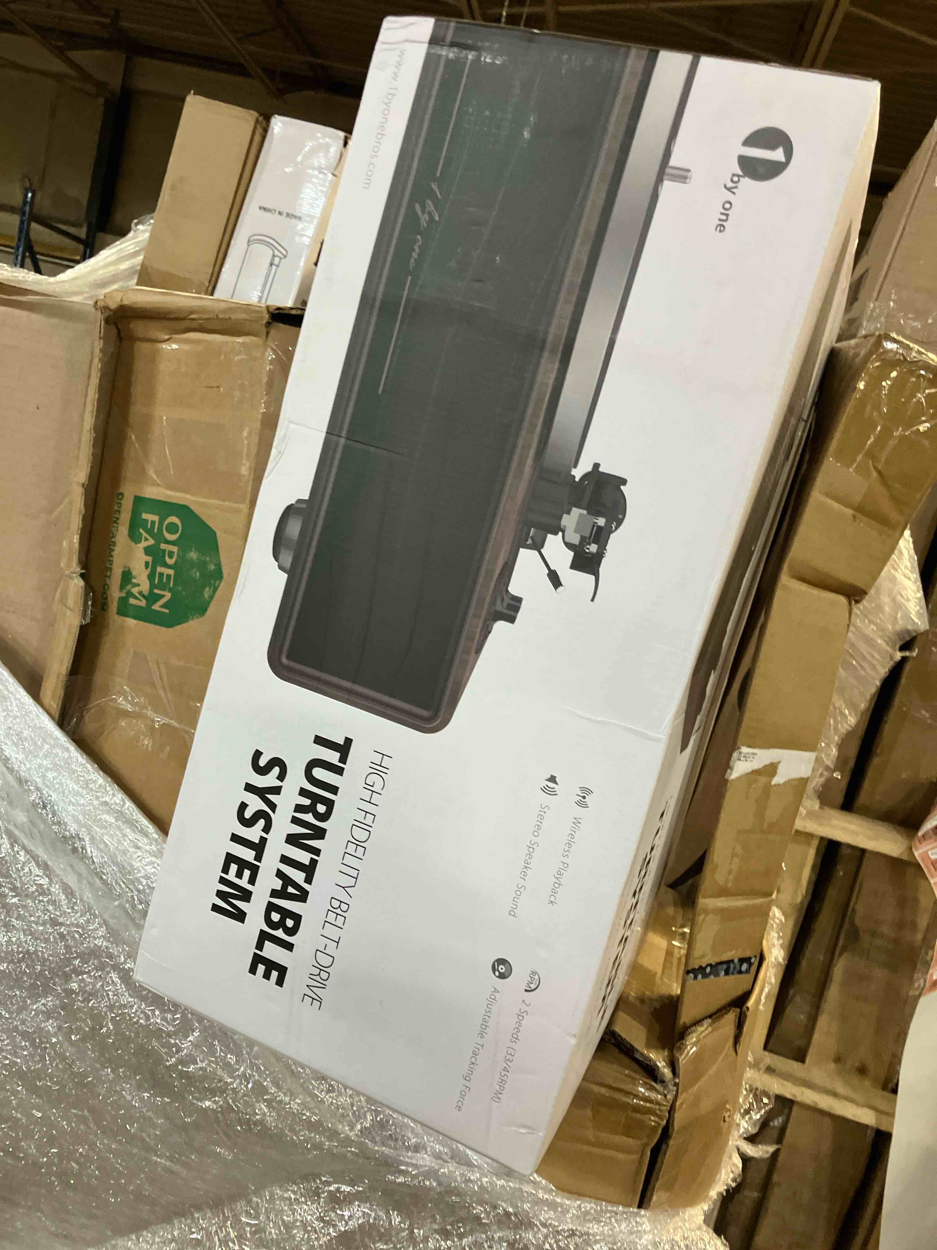 https://s3.amazonaws.com/lotting-images-prod/phillipi/RED3766604_1739148343573.jpeg