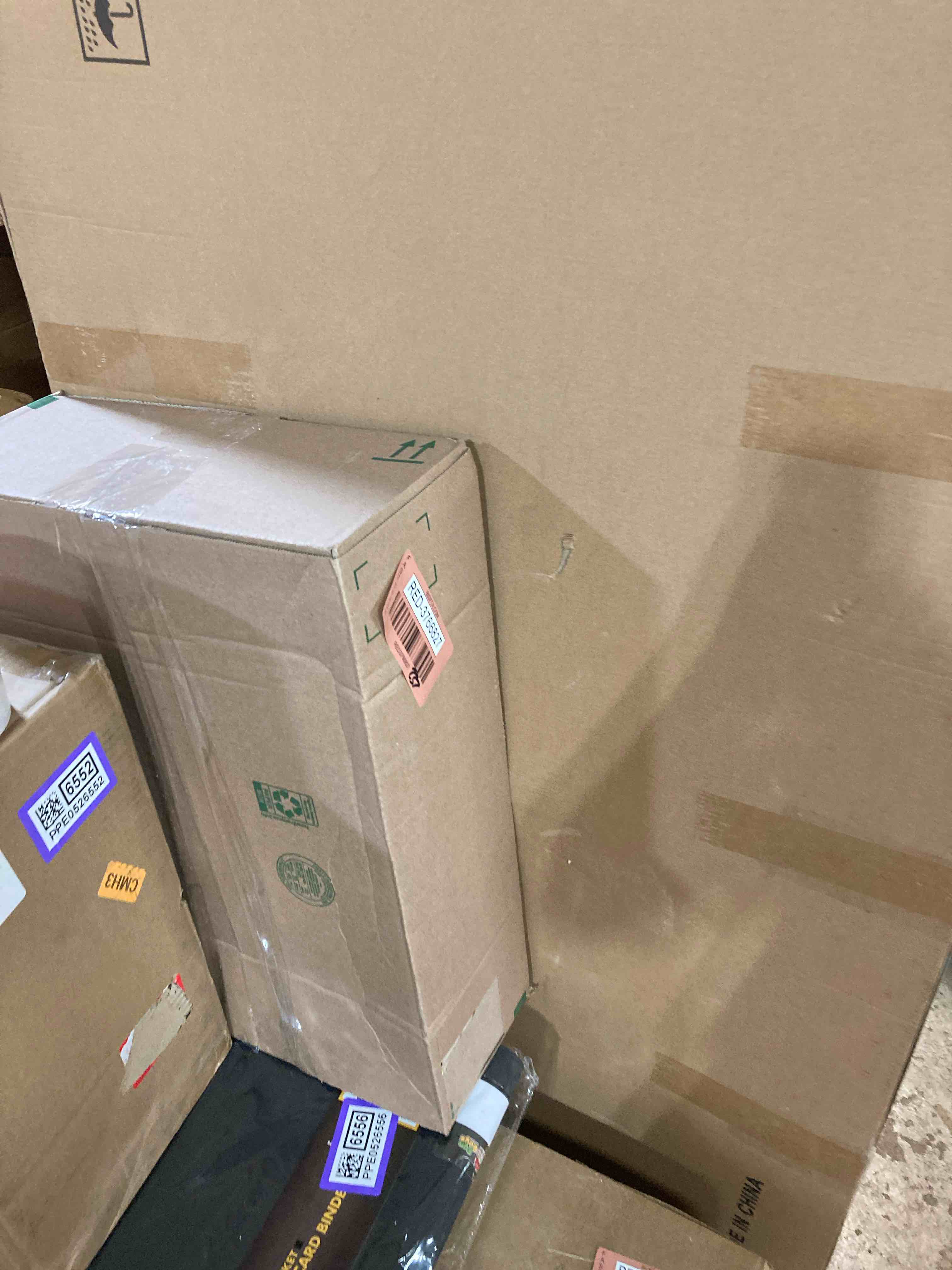 https://s3.amazonaws.com/lotting-images-prod/phillipi/RED3766827_1739548211499.jpeg