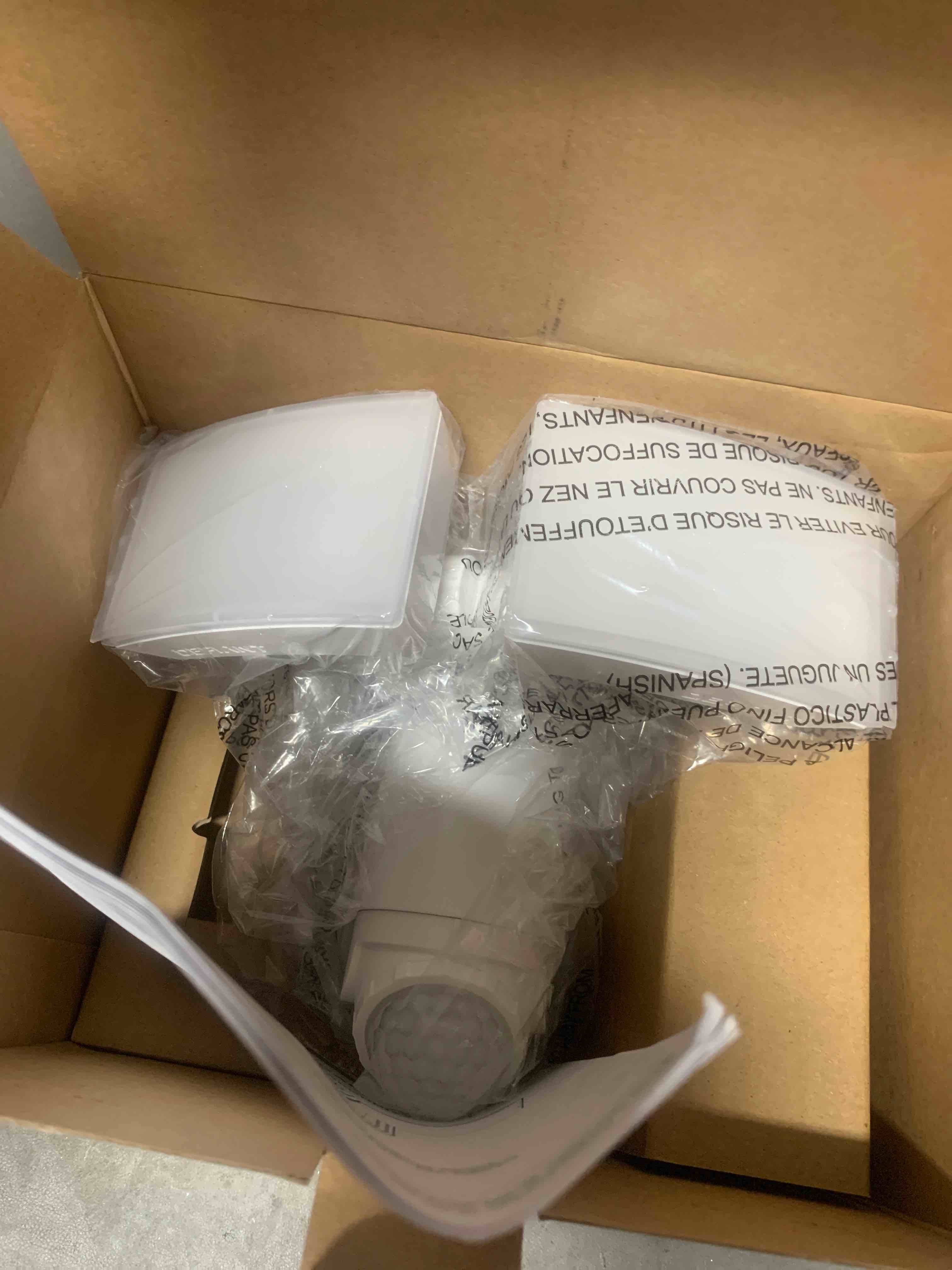 https://s3.amazonaws.com/lotting-images-prod/phillipi/RED3786024_1688571904347.jpeg
