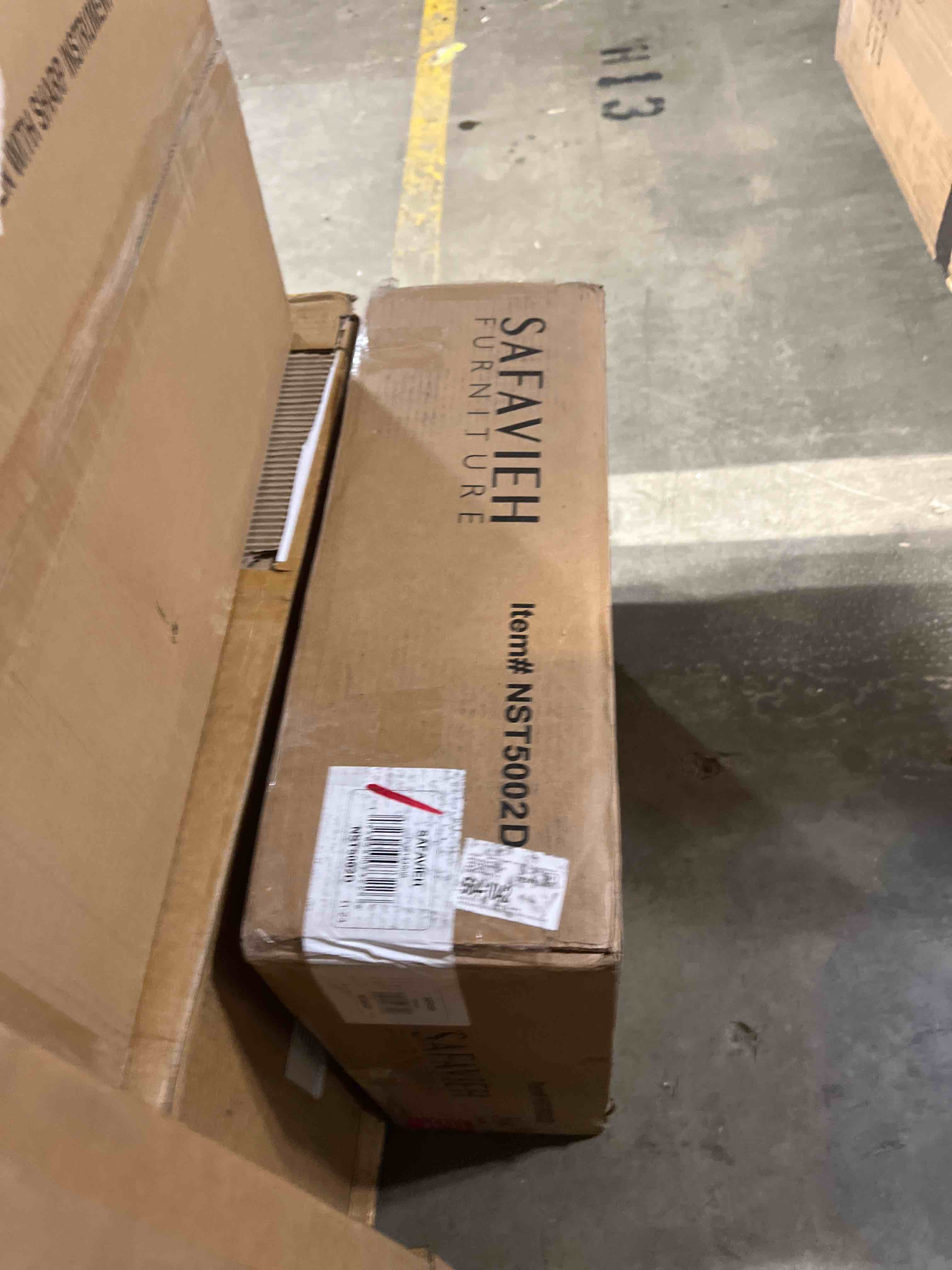https://s3.amazonaws.com/lotting-images-prod/phillipi/RED3787339_1736278648687.jpeg