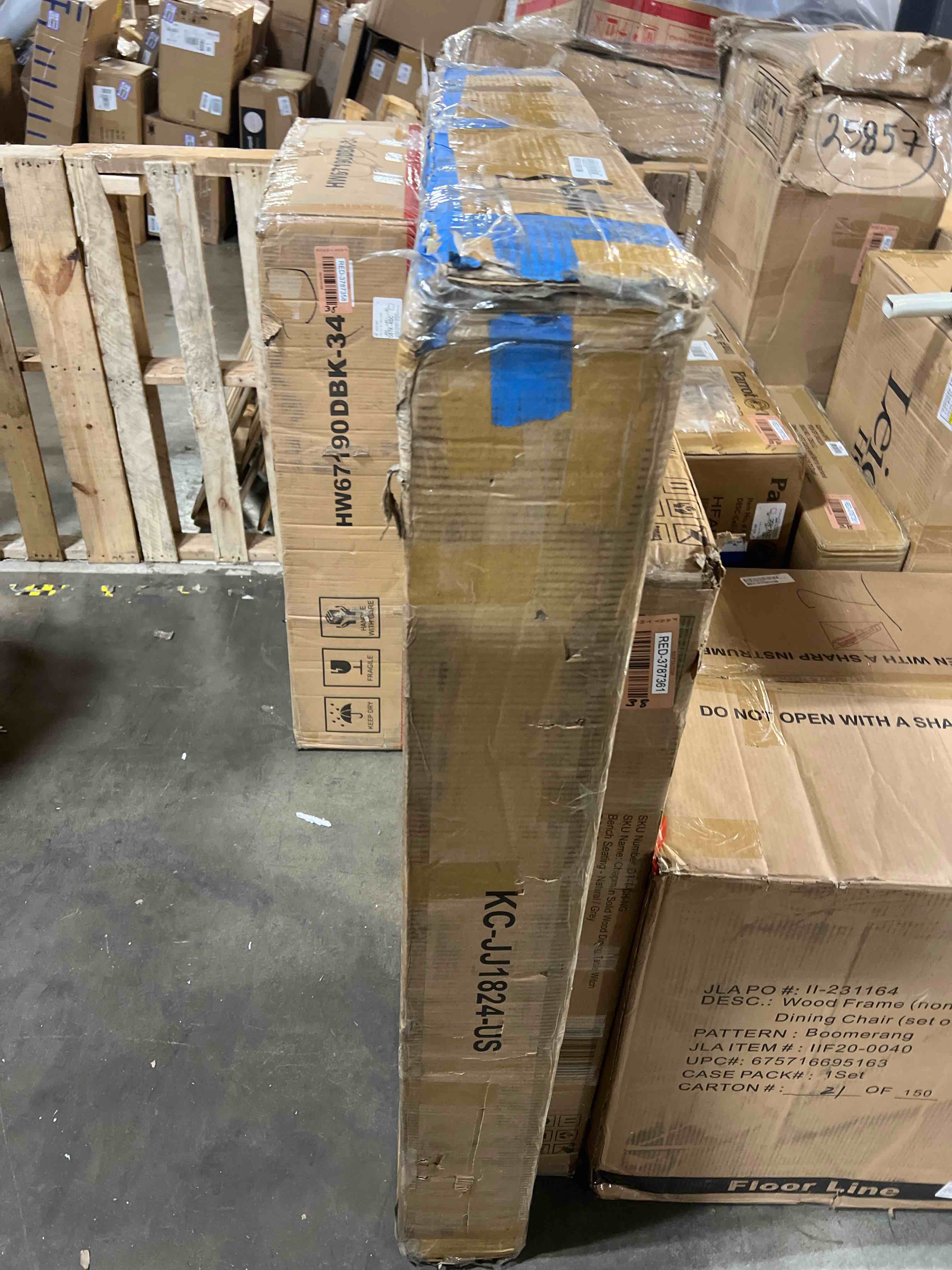 https://s3.amazonaws.com/lotting-images-prod/phillipi/RED3787362_1736281660776.jpeg