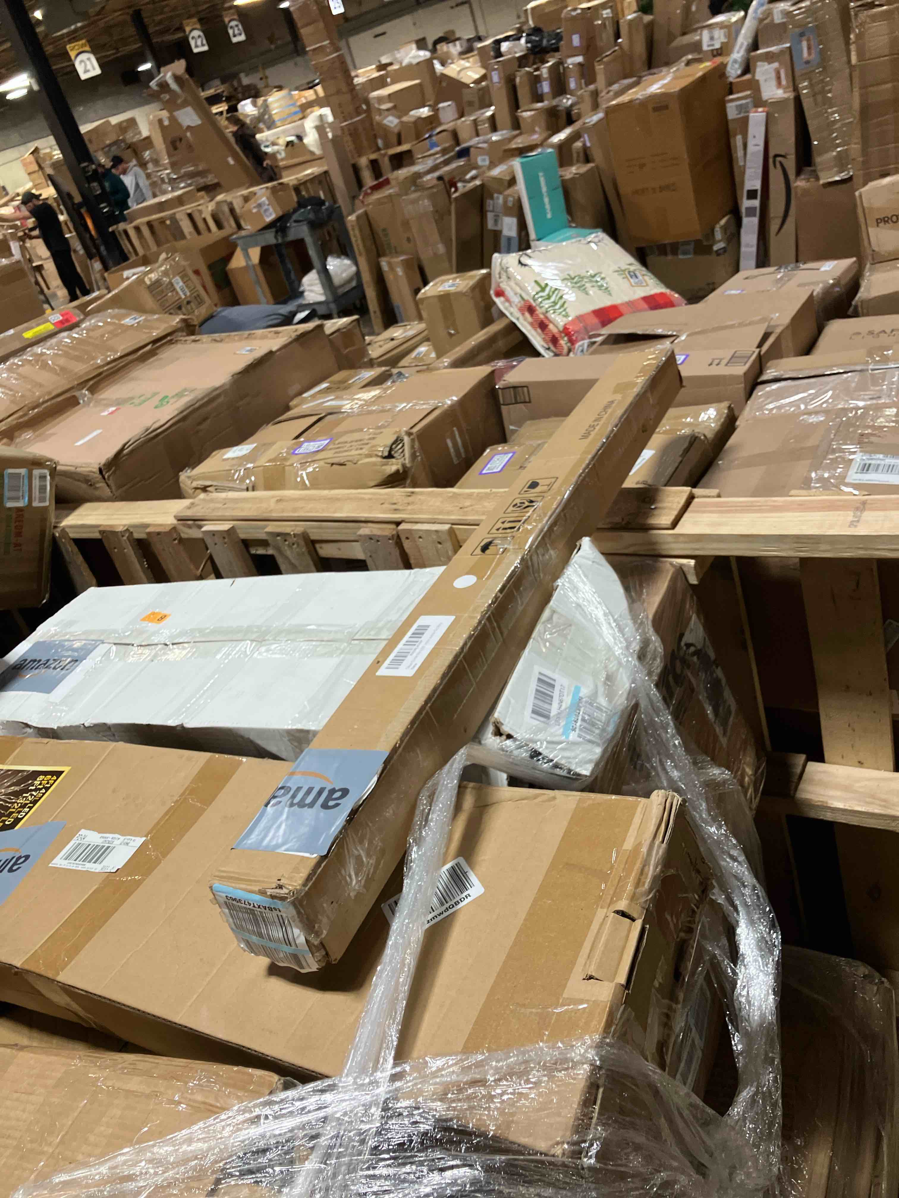 https://s3.amazonaws.com/lotting-images-prod/phillipi/RED3787609_1738100106083.jpeg