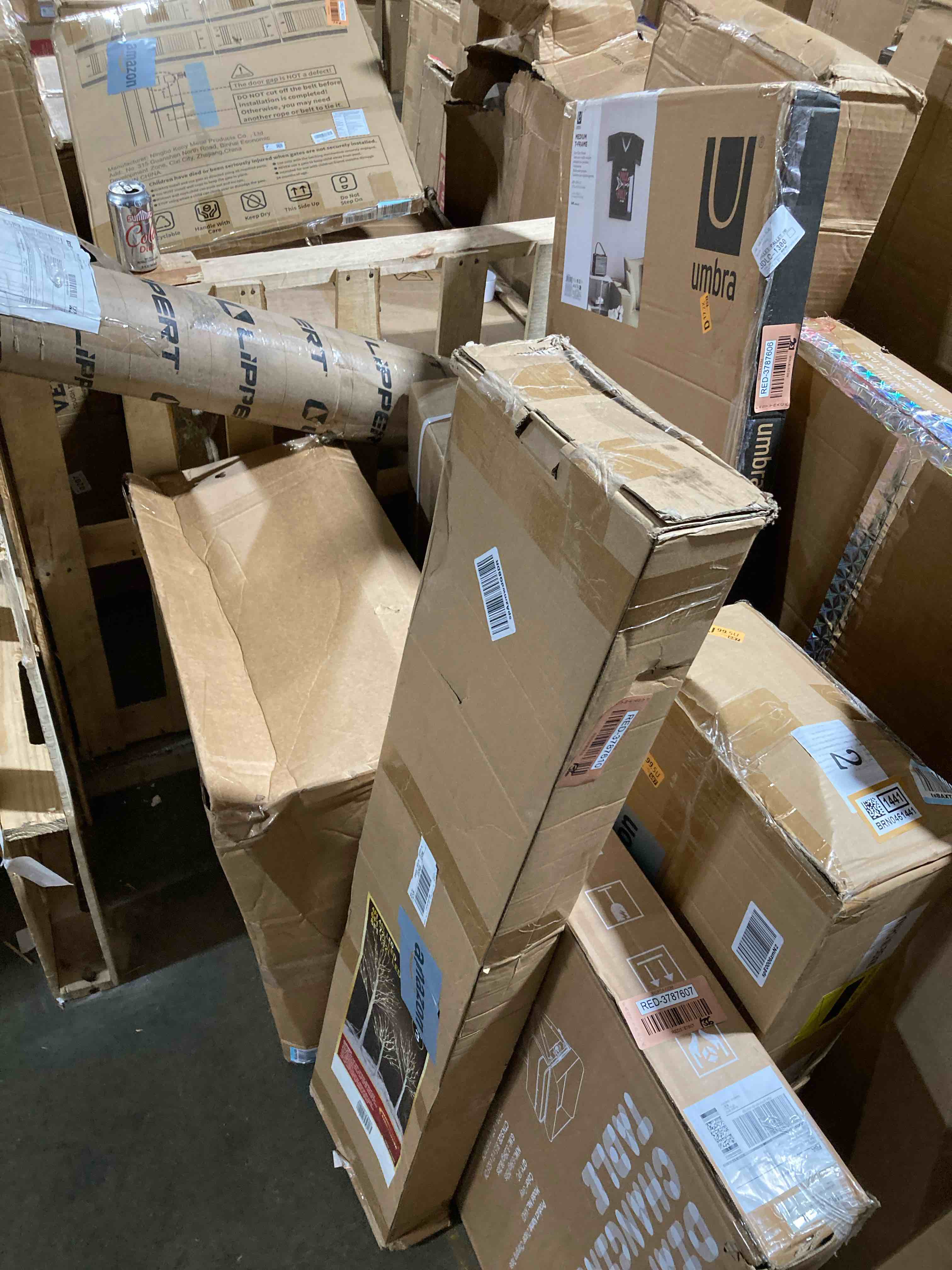 https://s3.amazonaws.com/lotting-images-prod/phillipi/RED3787610_1738100203114.jpeg