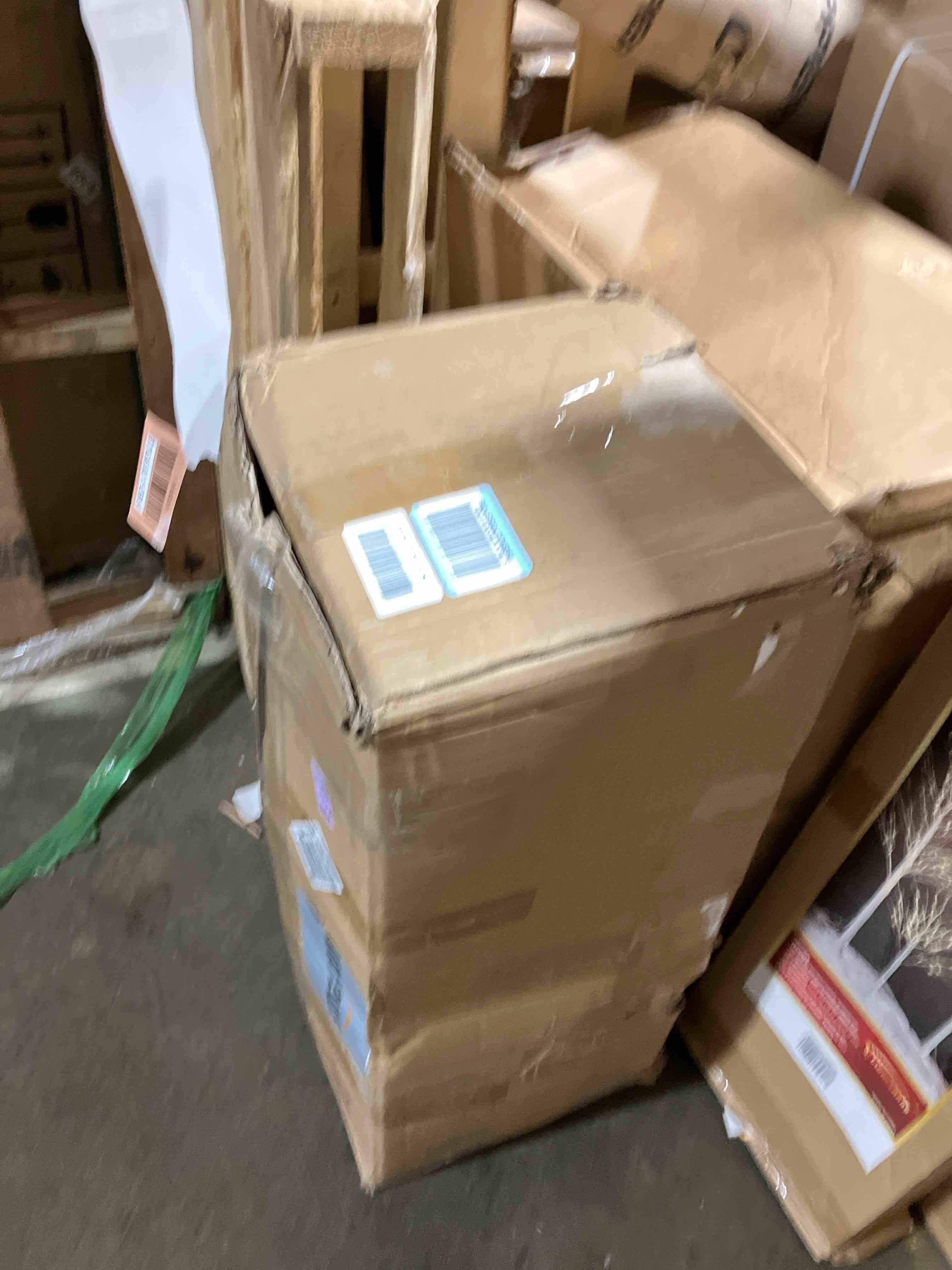 https://s3.amazonaws.com/lotting-images-prod/phillipi/RED3787611_1738100344736.jpeg