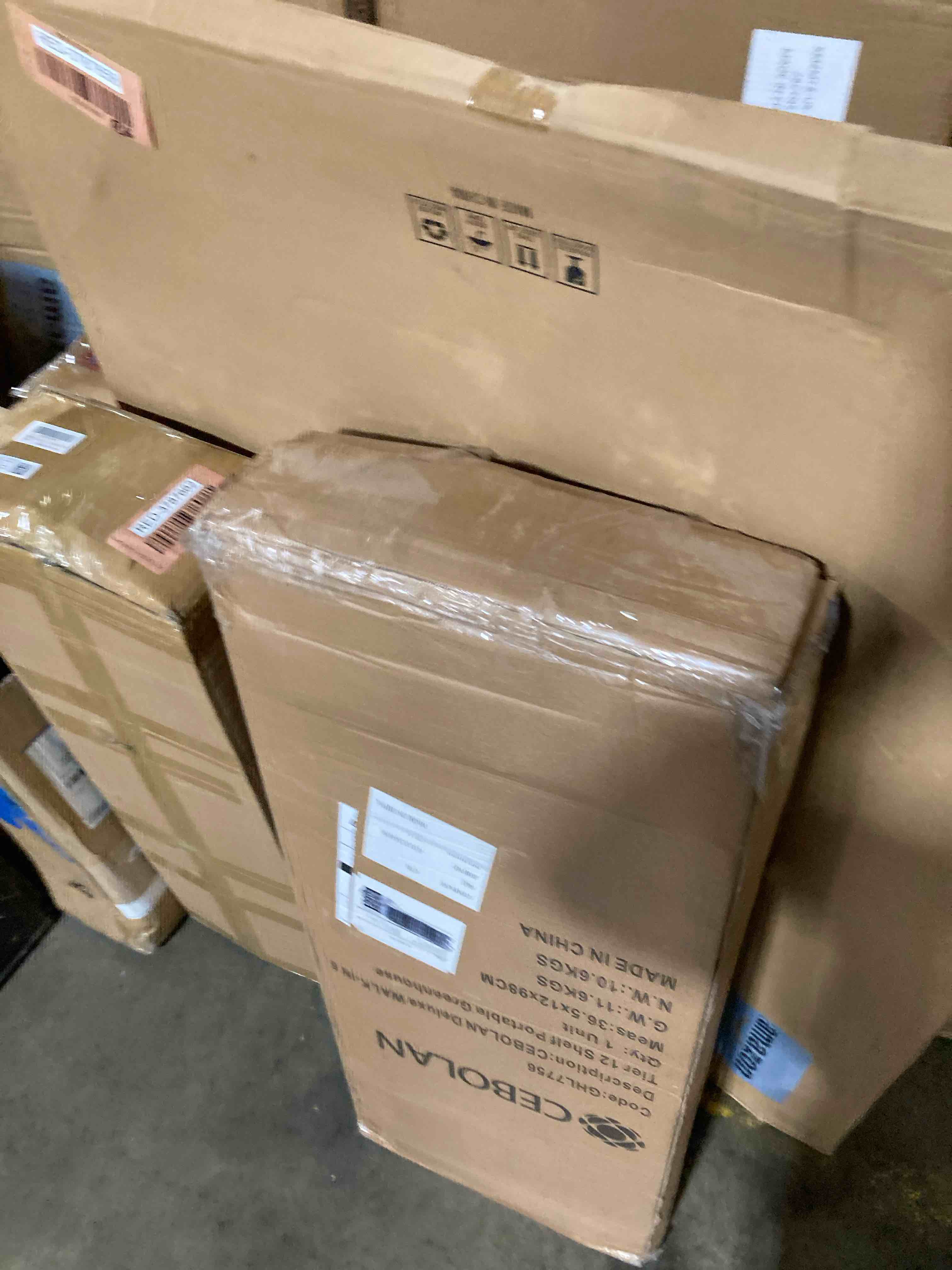 https://s3.amazonaws.com/lotting-images-prod/phillipi/RED3787663_1738102893078.jpeg