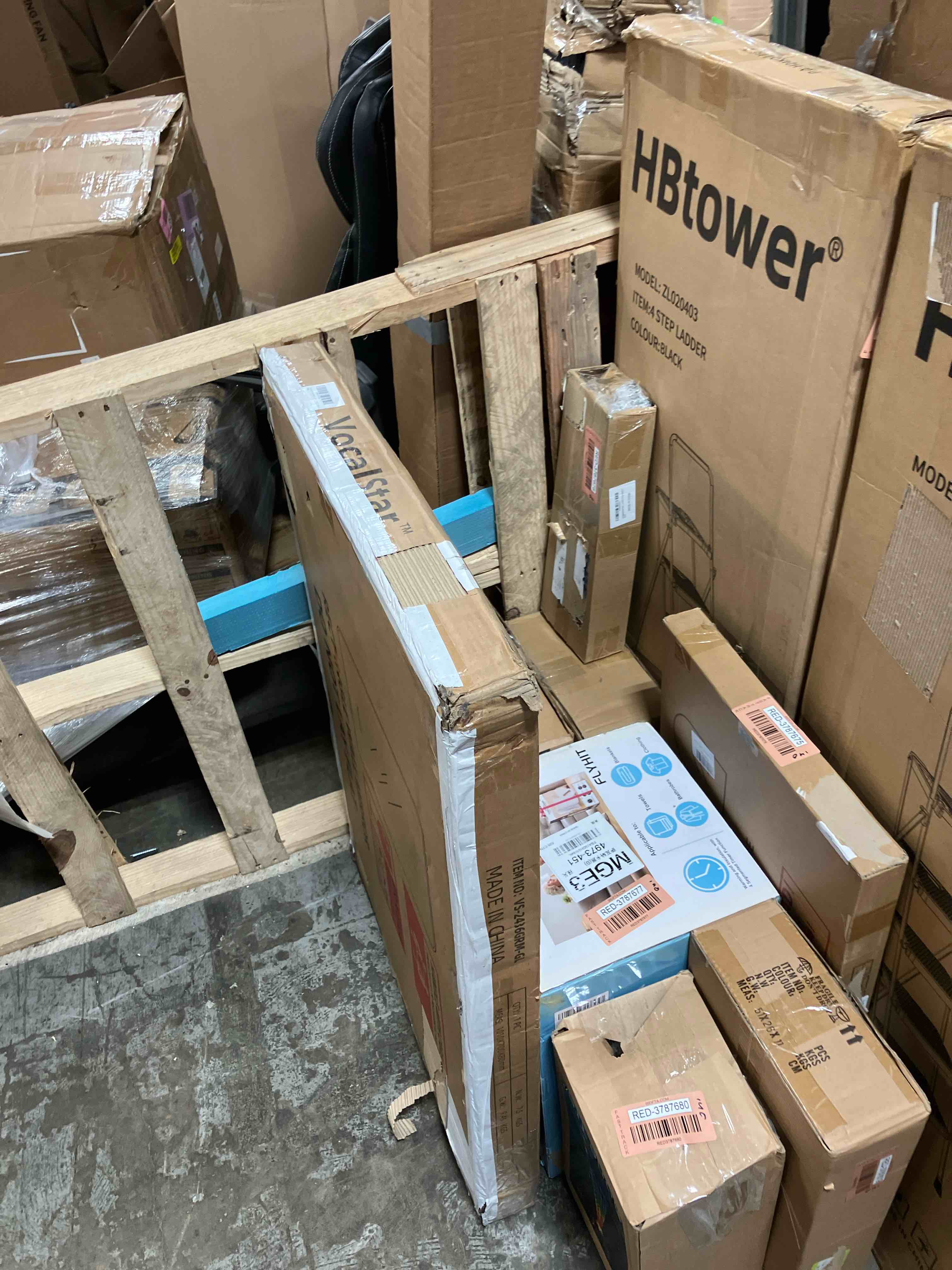 https://s3.amazonaws.com/lotting-images-prod/phillipi/RED3787681_1738166578177.jpeg