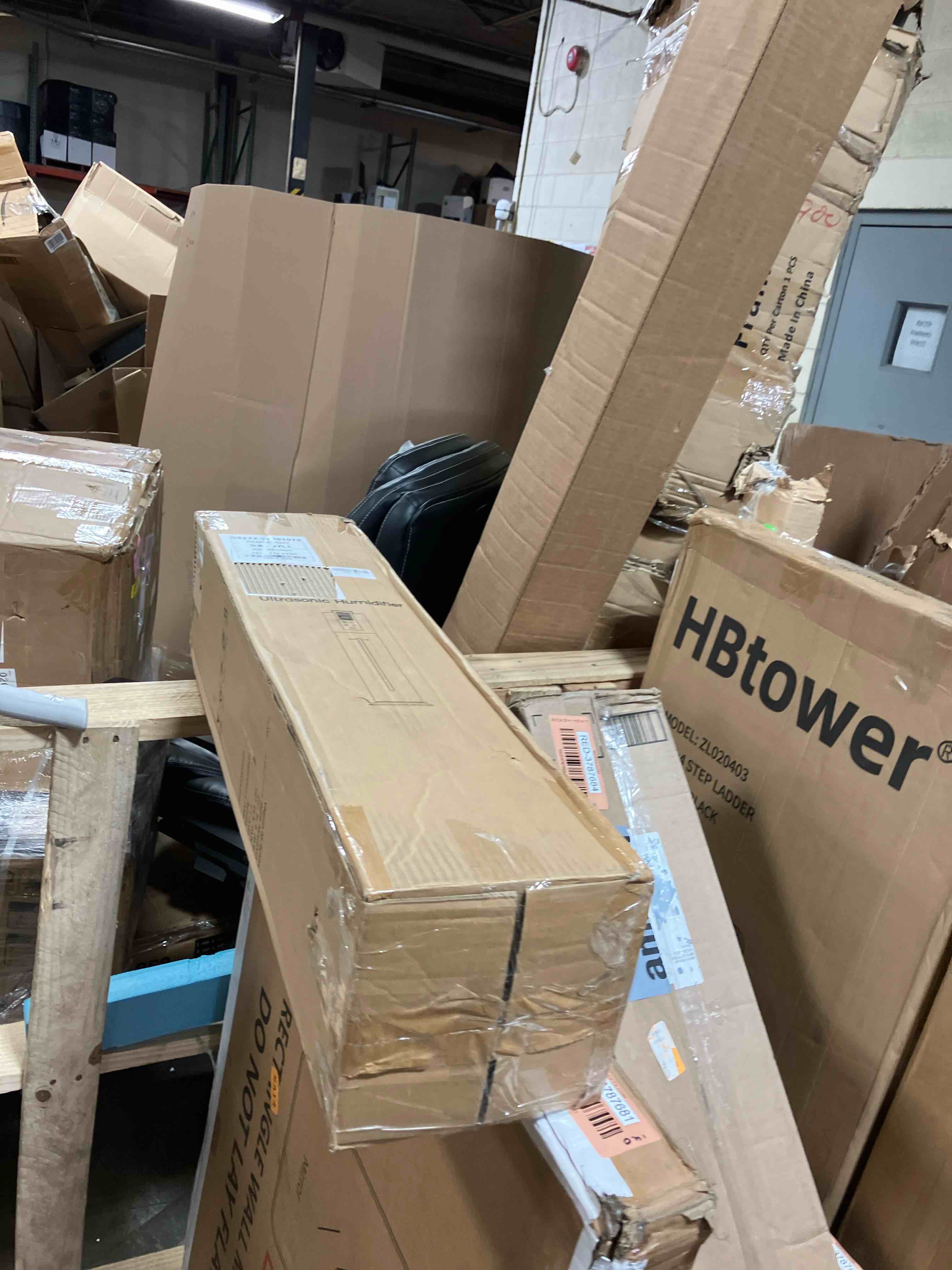 https://s3.amazonaws.com/lotting-images-prod/phillipi/RED3787685_1738167089622.jpeg