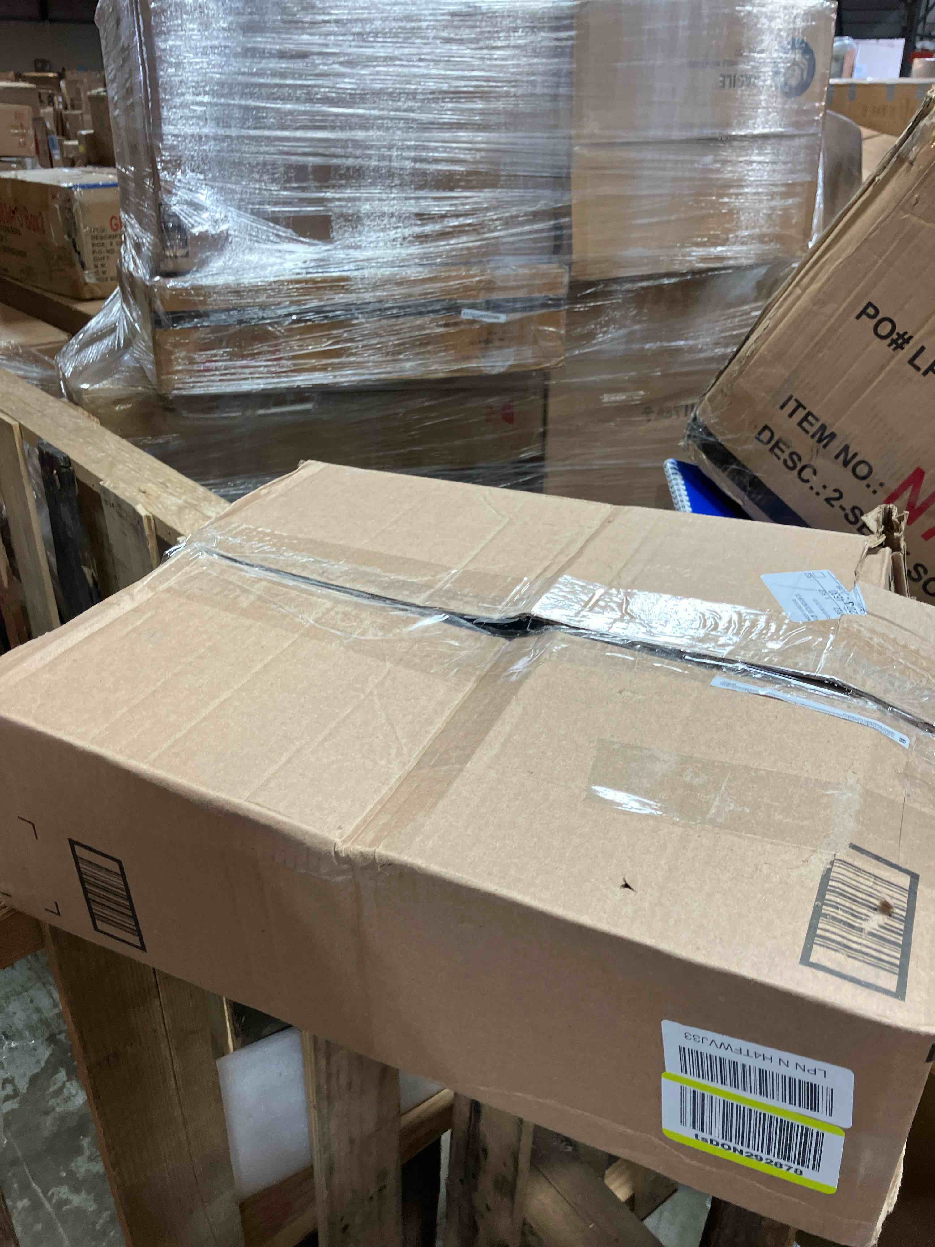 https://s3.amazonaws.com/lotting-images-prod/phillipi/RED3787723_1738176857811.jpeg