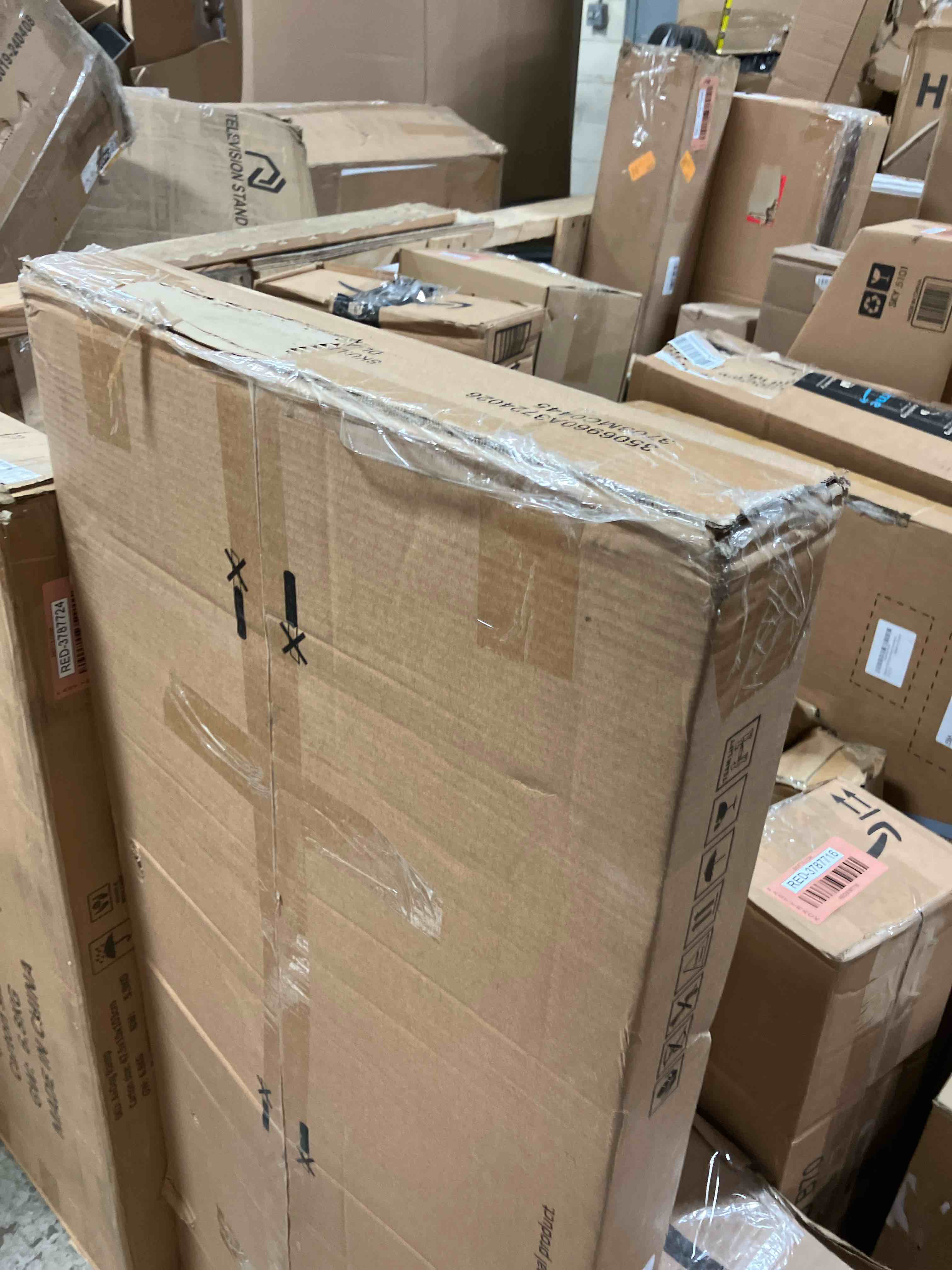 https://s3.amazonaws.com/lotting-images-prod/phillipi/RED3787725_1738177075962.jpeg