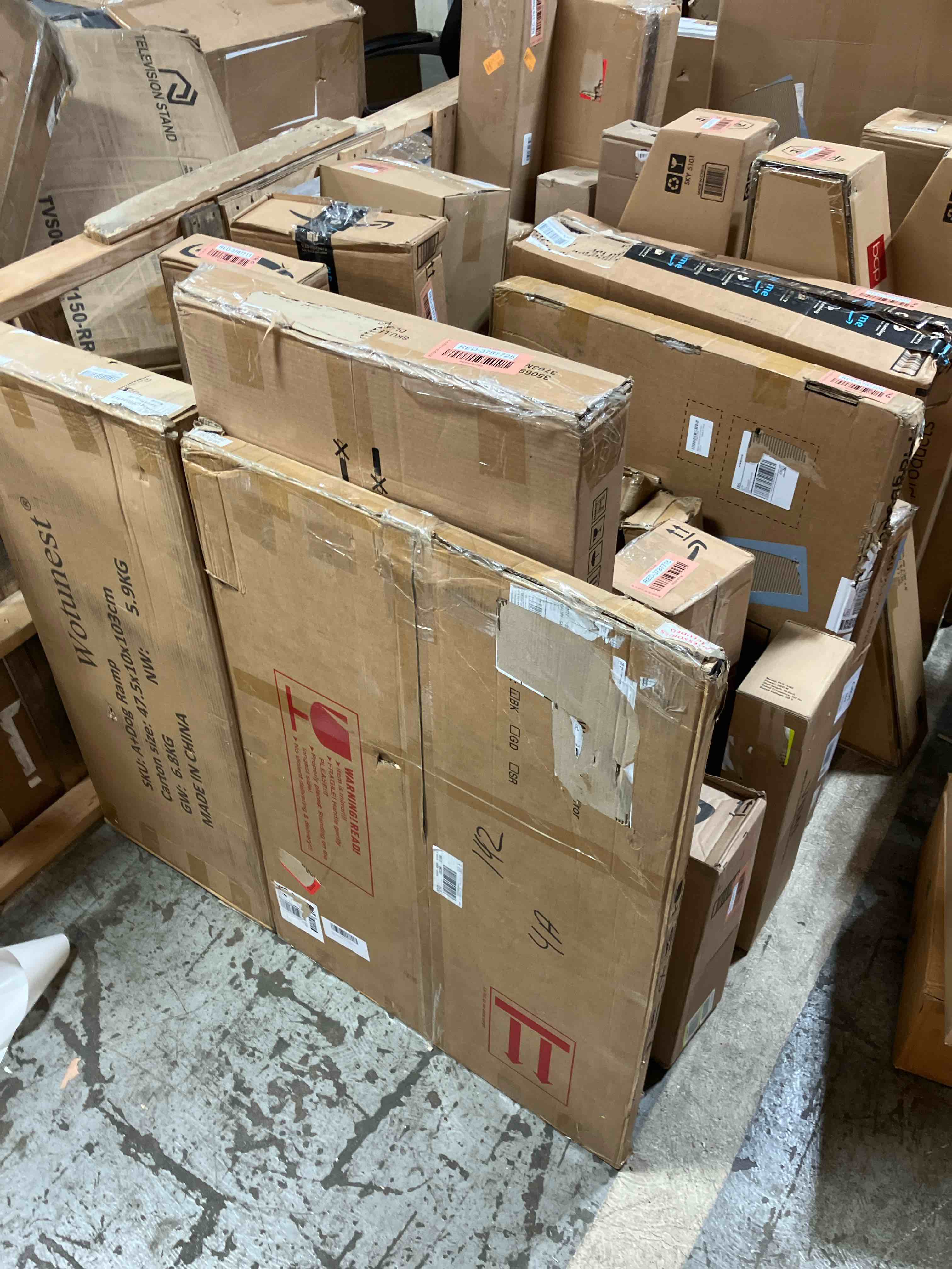 https://s3.amazonaws.com/lotting-images-prod/phillipi/RED3787728_1738177135971.jpeg