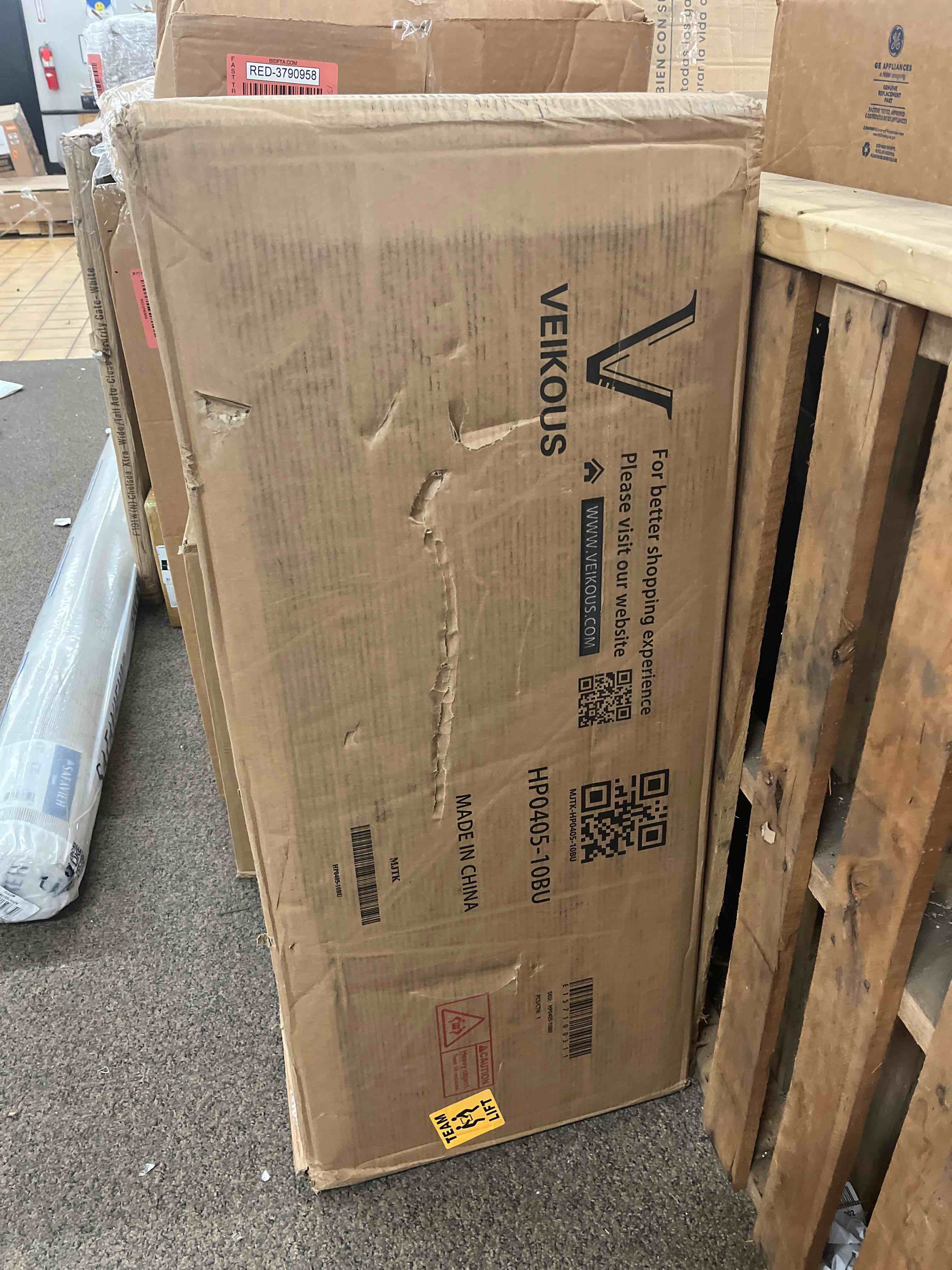 https://s3.amazonaws.com/lotting-images-prod/phillipi/RED3790955_1670962209265.jpeg
