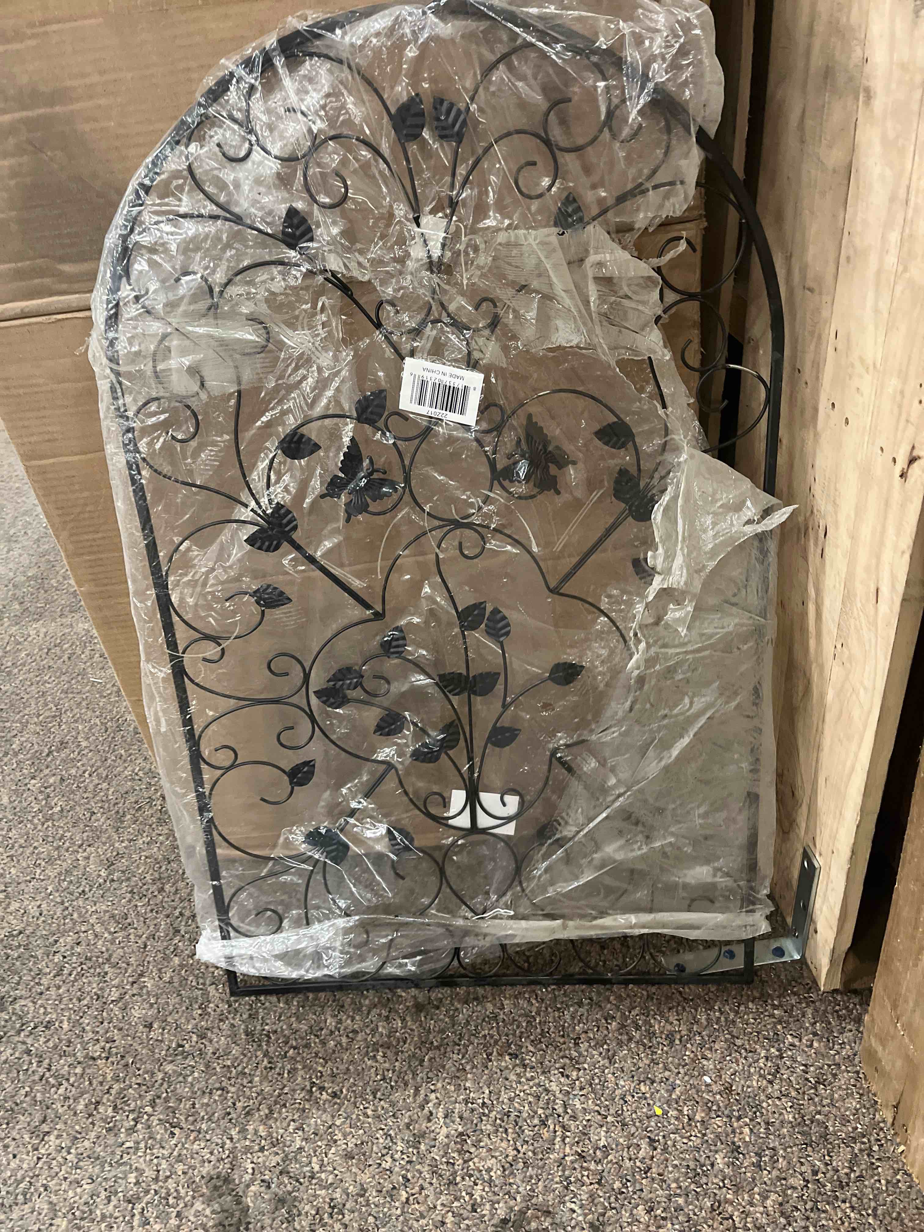 https://s3.amazonaws.com/lotting-images-prod/phillipi/RED3791041_1670951005622.jpeg