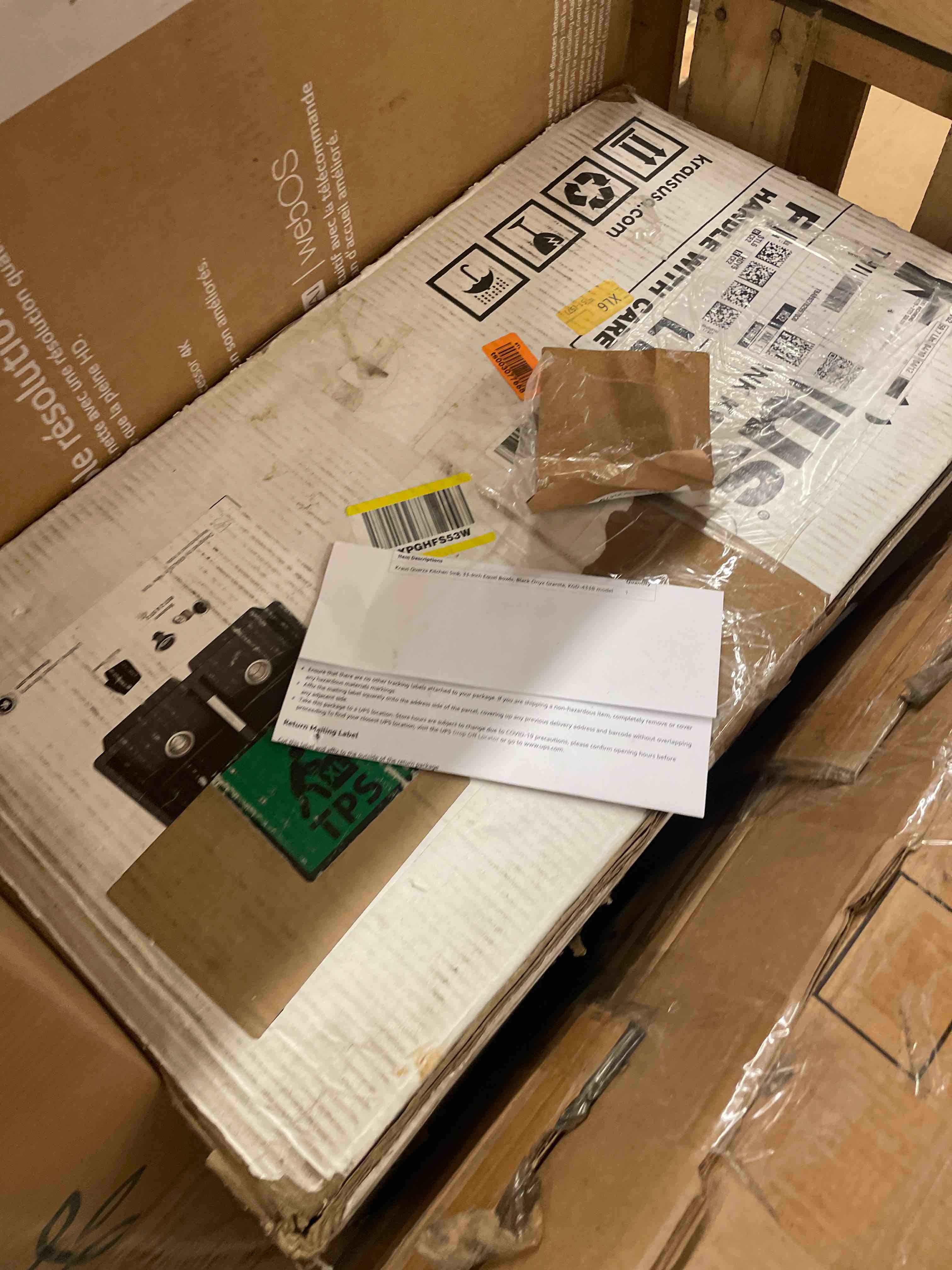 https://s3.amazonaws.com/lotting-images-prod/phillipi/RED4105544_1683843058292.jpeg