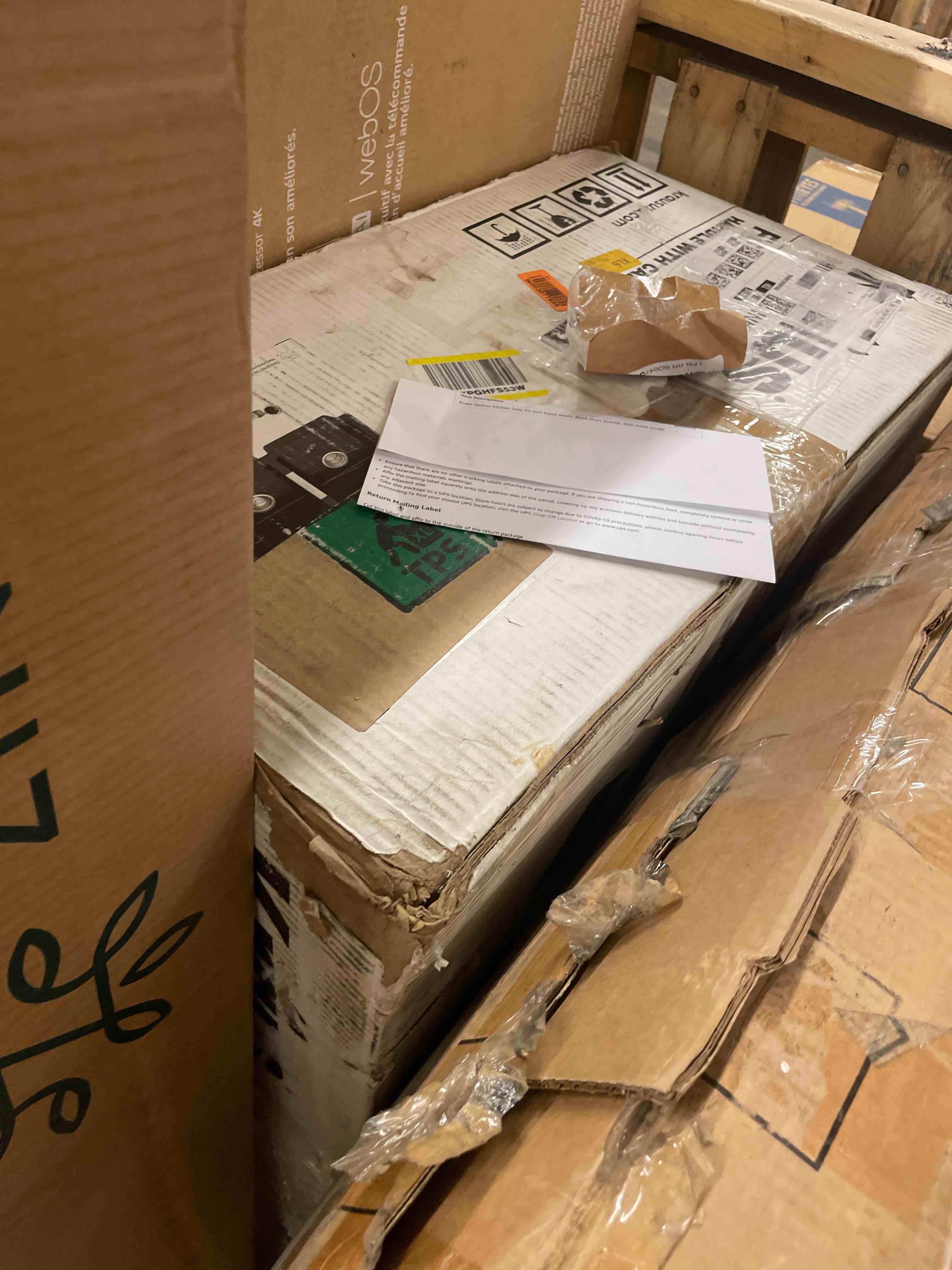 https://s3.amazonaws.com/lotting-images-prod/phillipi/RED4105544_1683843059582.jpeg